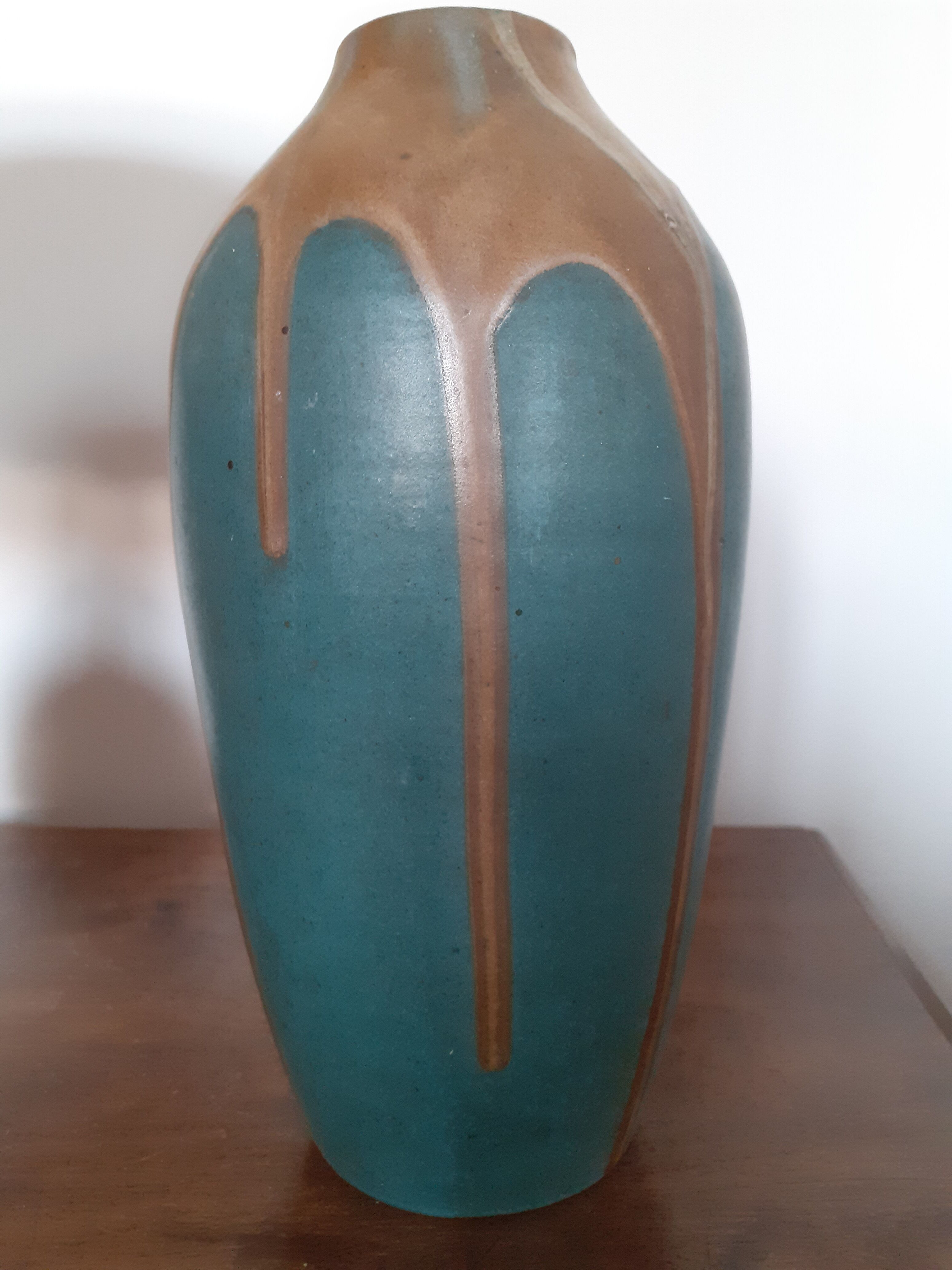 L. Pointu sandstone vase