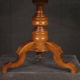 Elegant 20th century Sorrento table