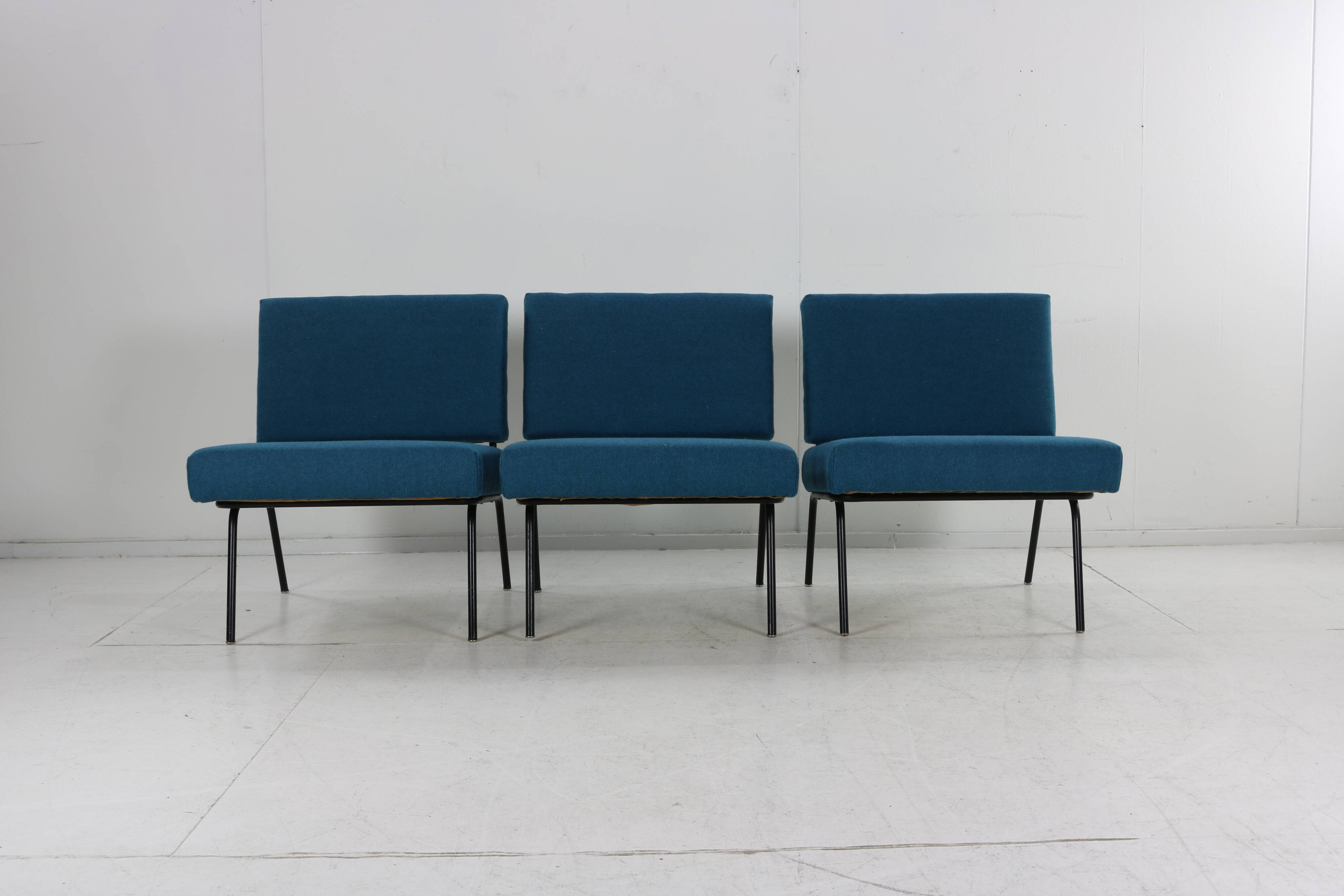 Set of three model 31 easy chairs by Florence Knoll