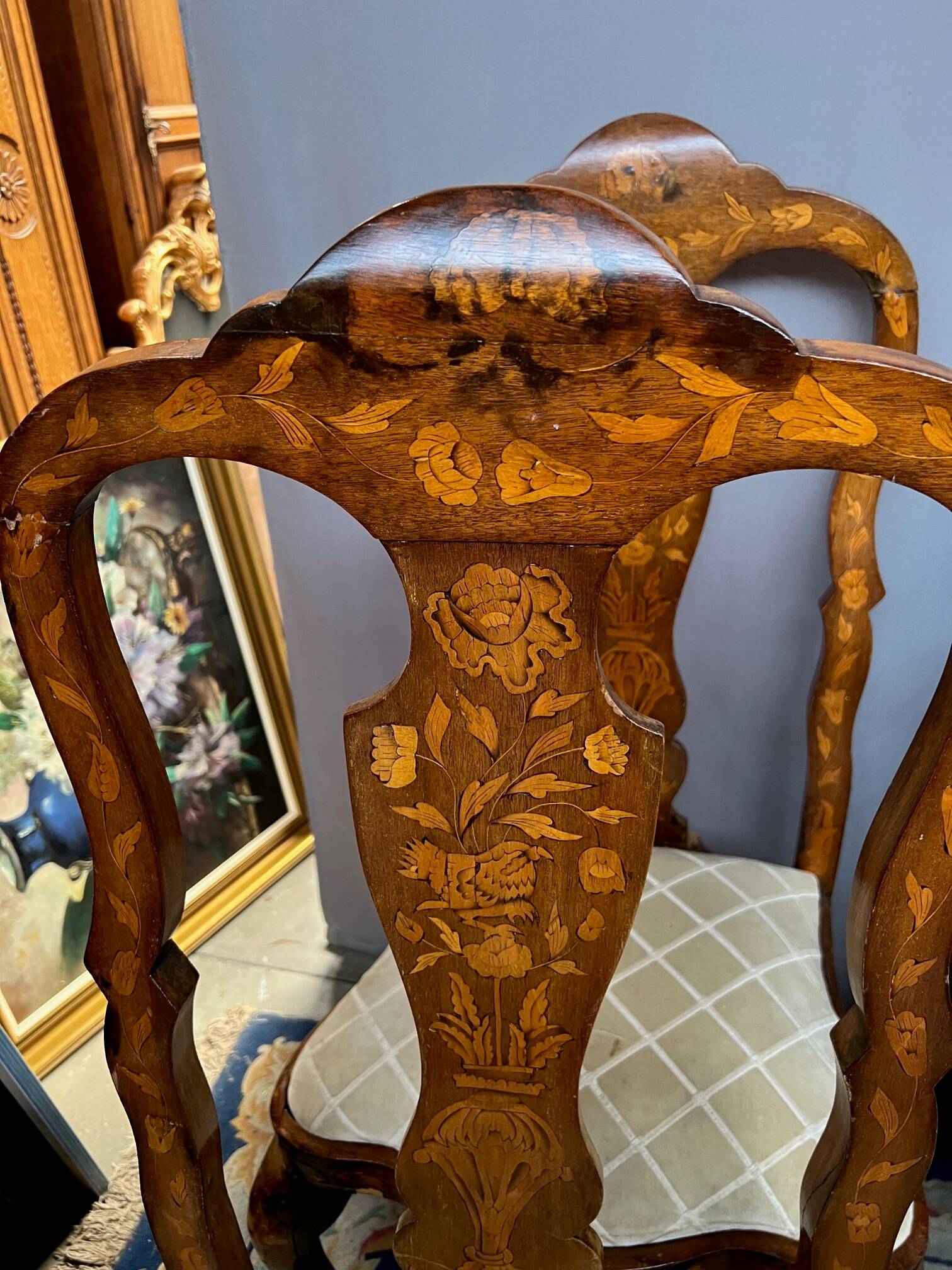 Ensemble de deux fauteuils et six chaises XVIIIe siècle.