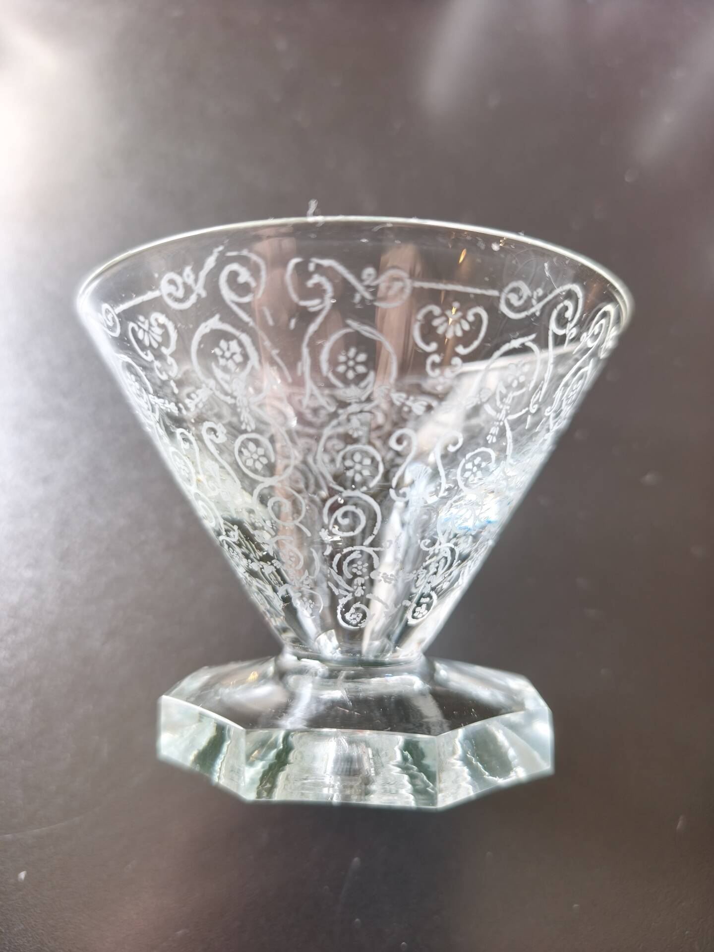 Lot de 34 magnifiques verres en cristal Baccarat