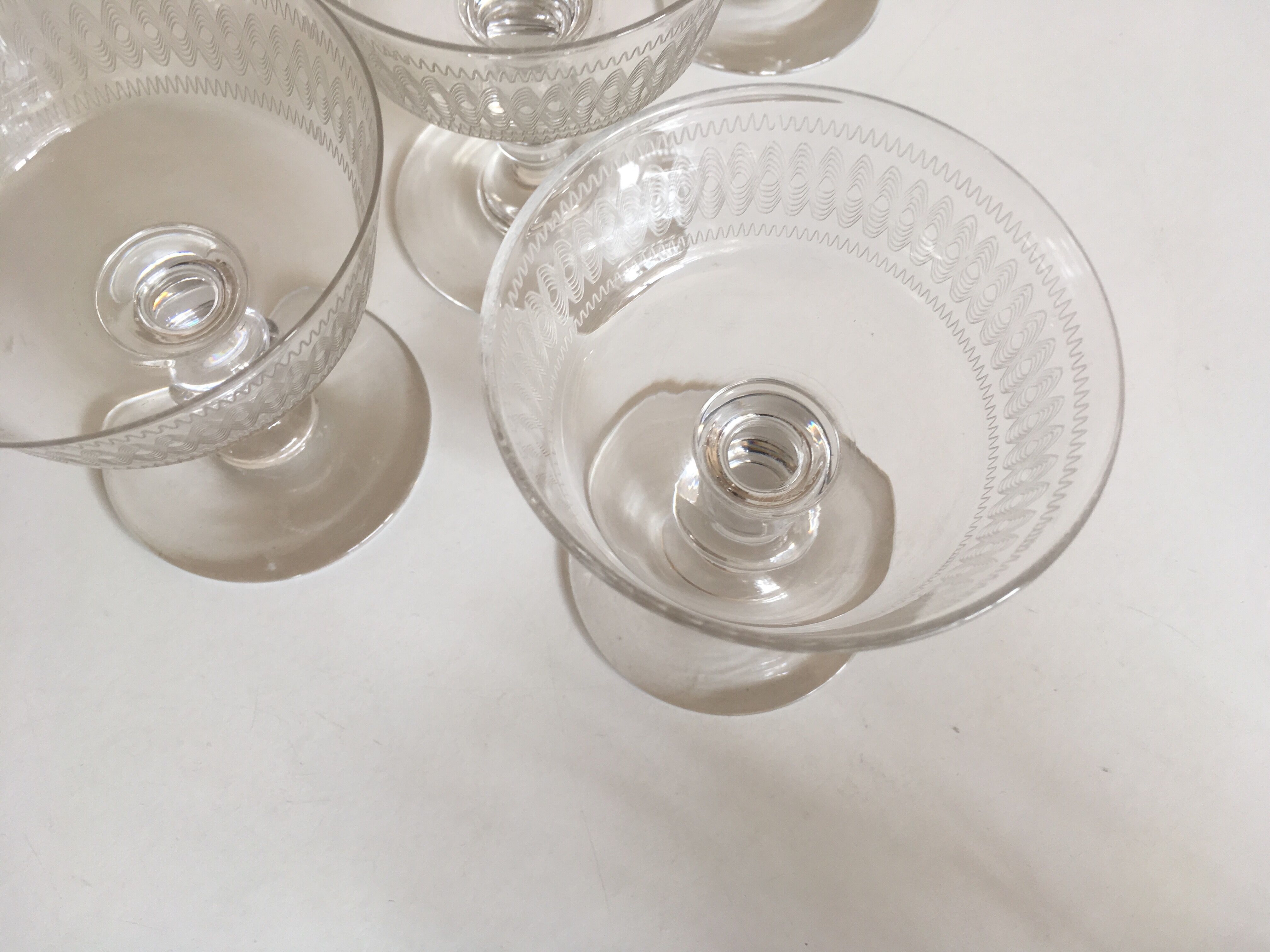 Set de 6 coupes à champagne en cristal sonnant années 20s