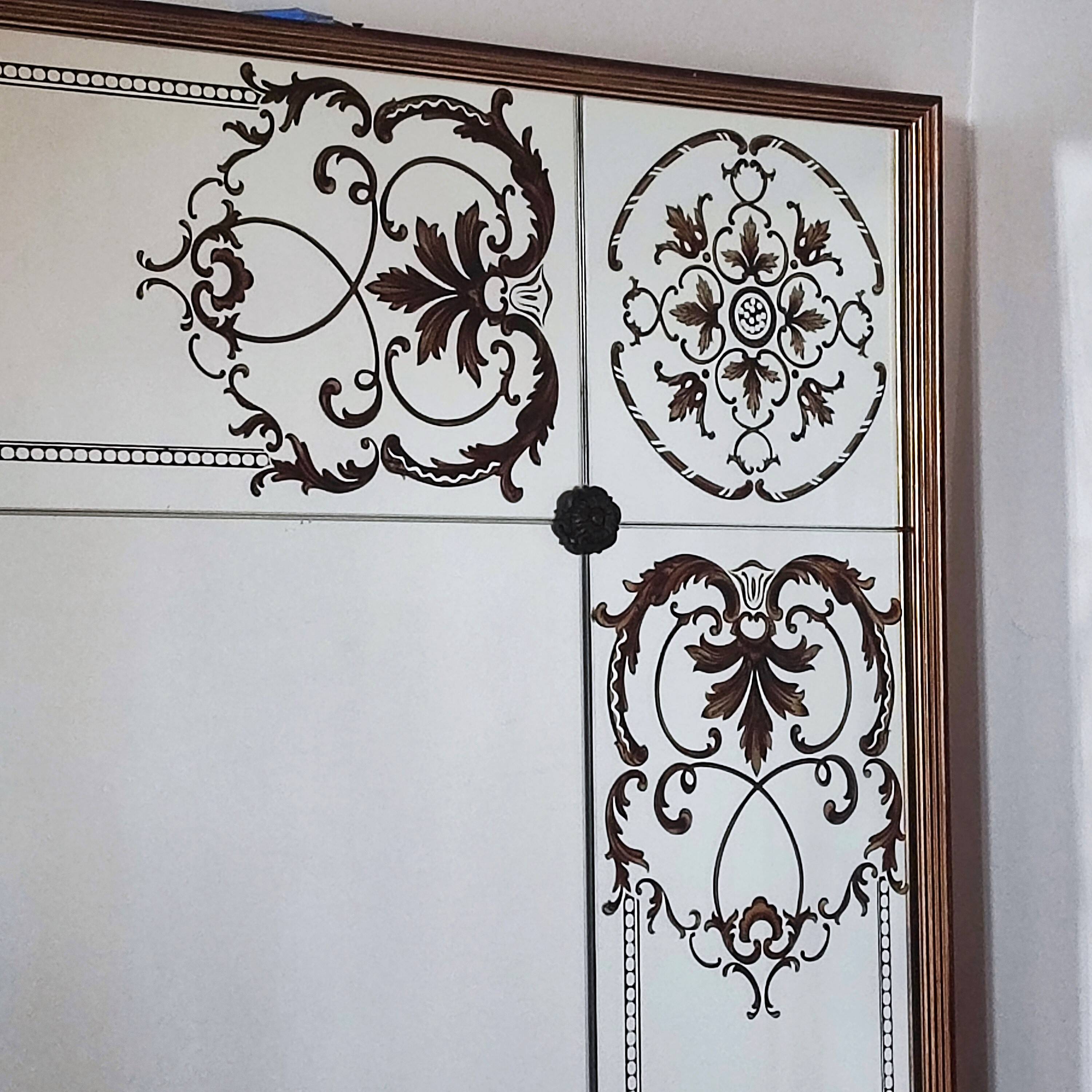 Bistro/brewery mirror