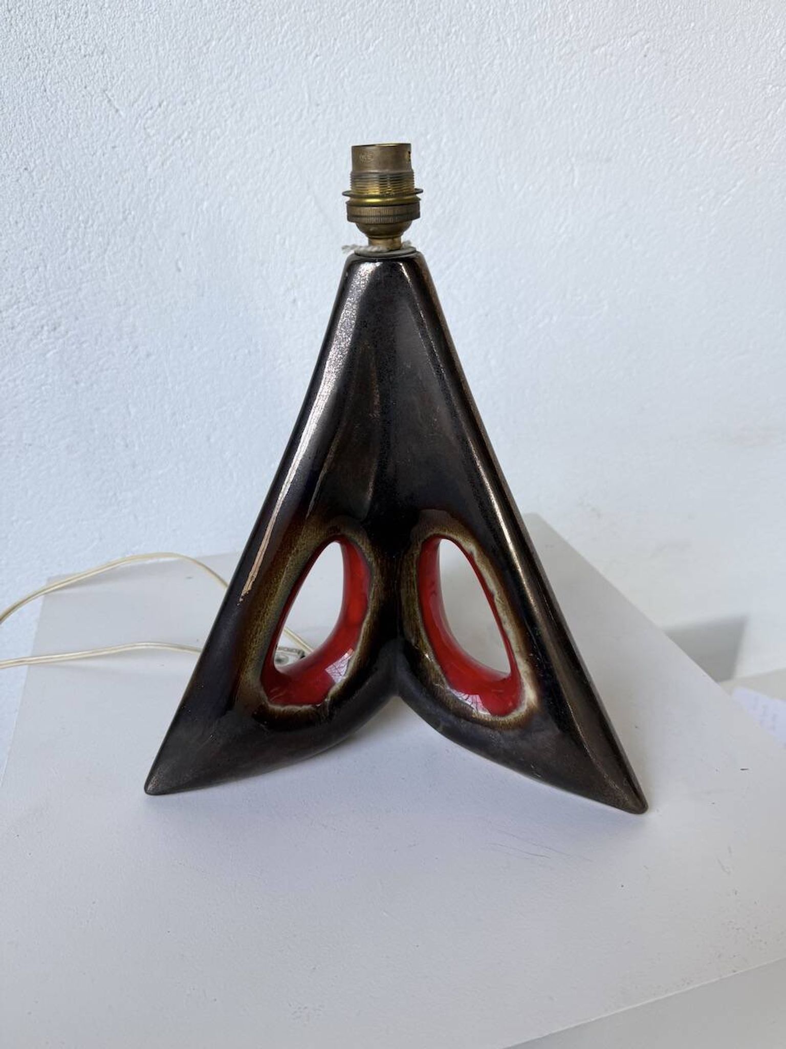 1950s ceramic table lamp, free form
