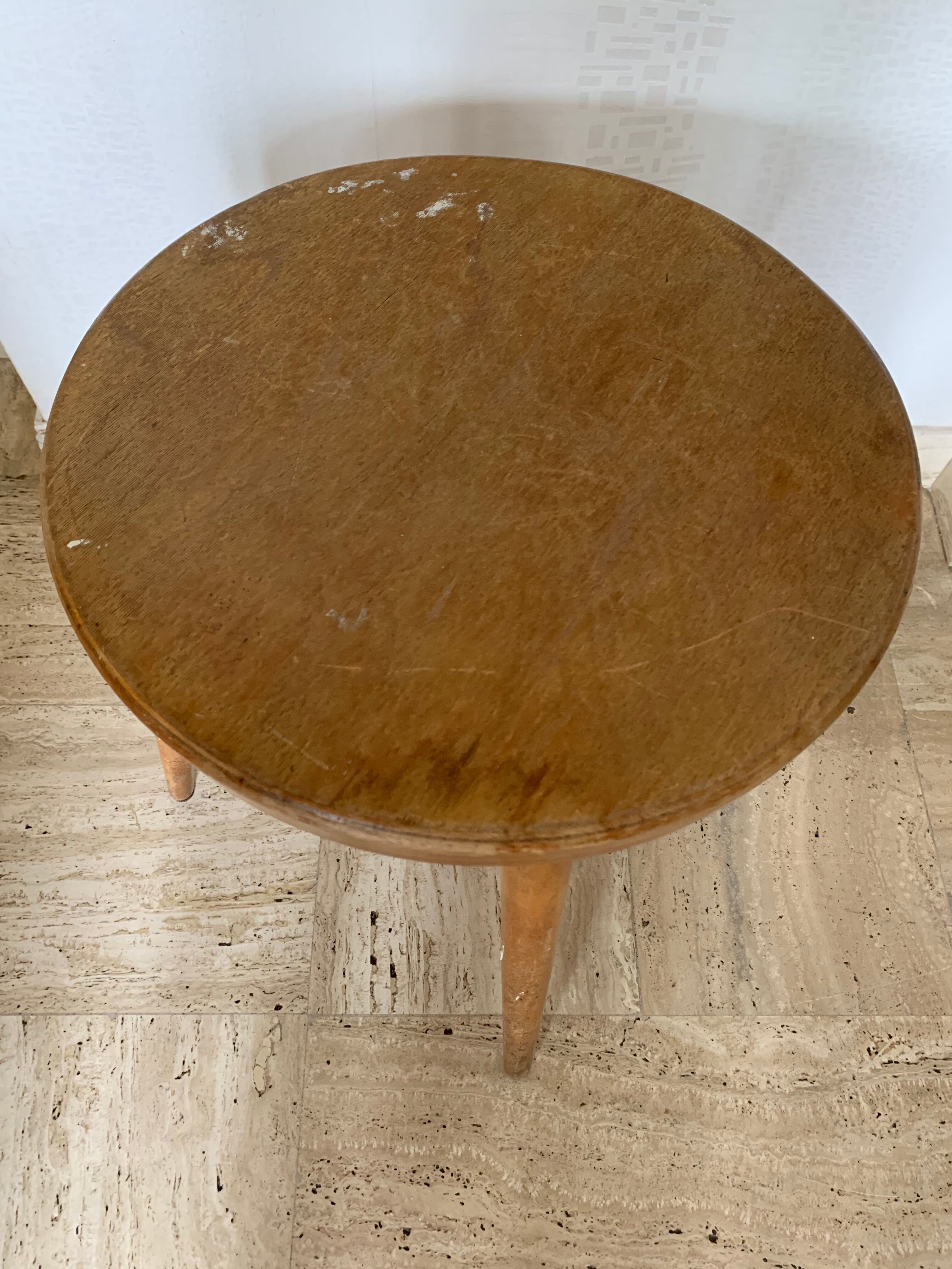 Tabouret petite table pieds compas