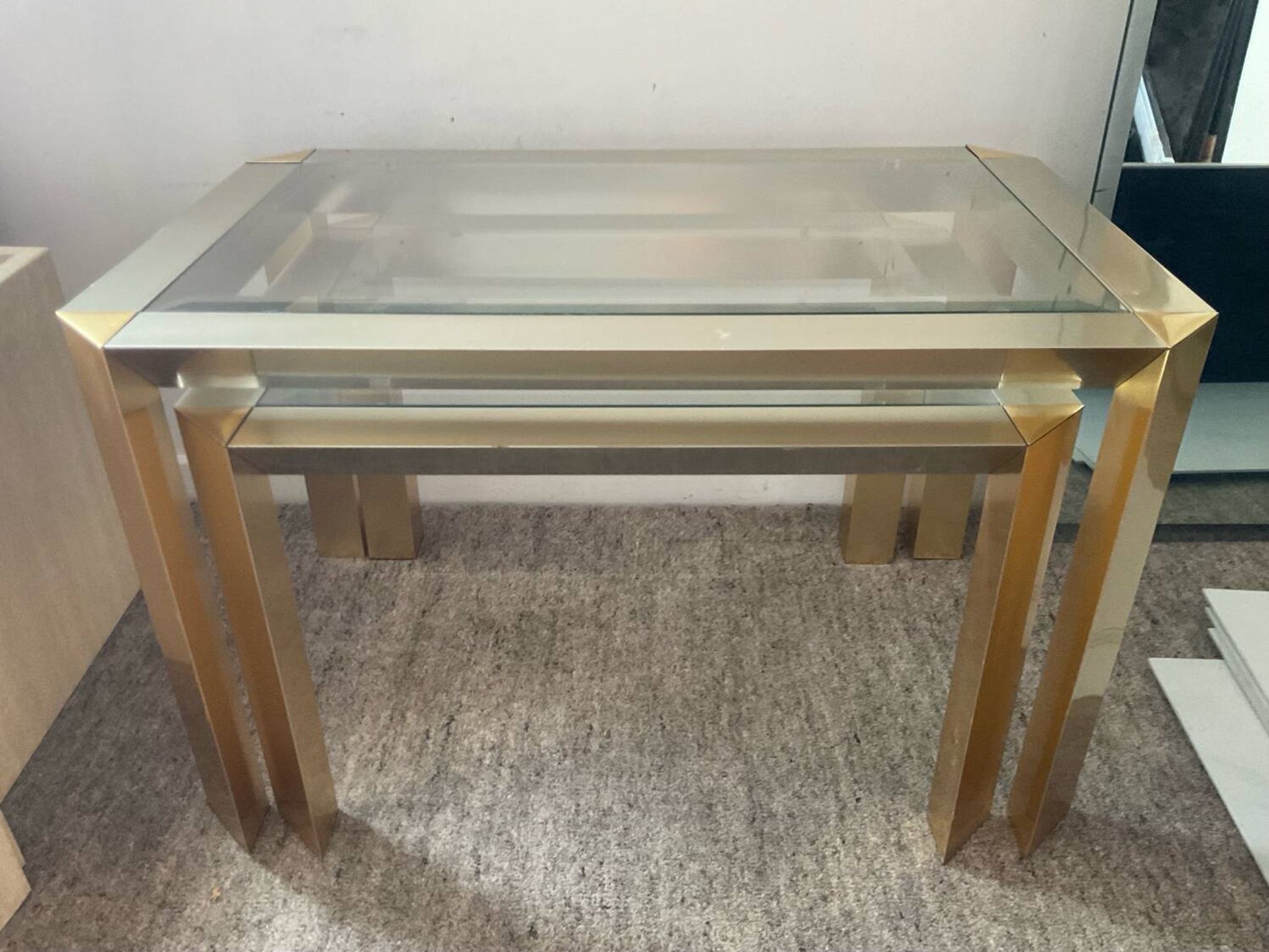 Duo de tables gigognes des années 70