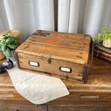 Raw wooden box “The weasel & the hedgehog”