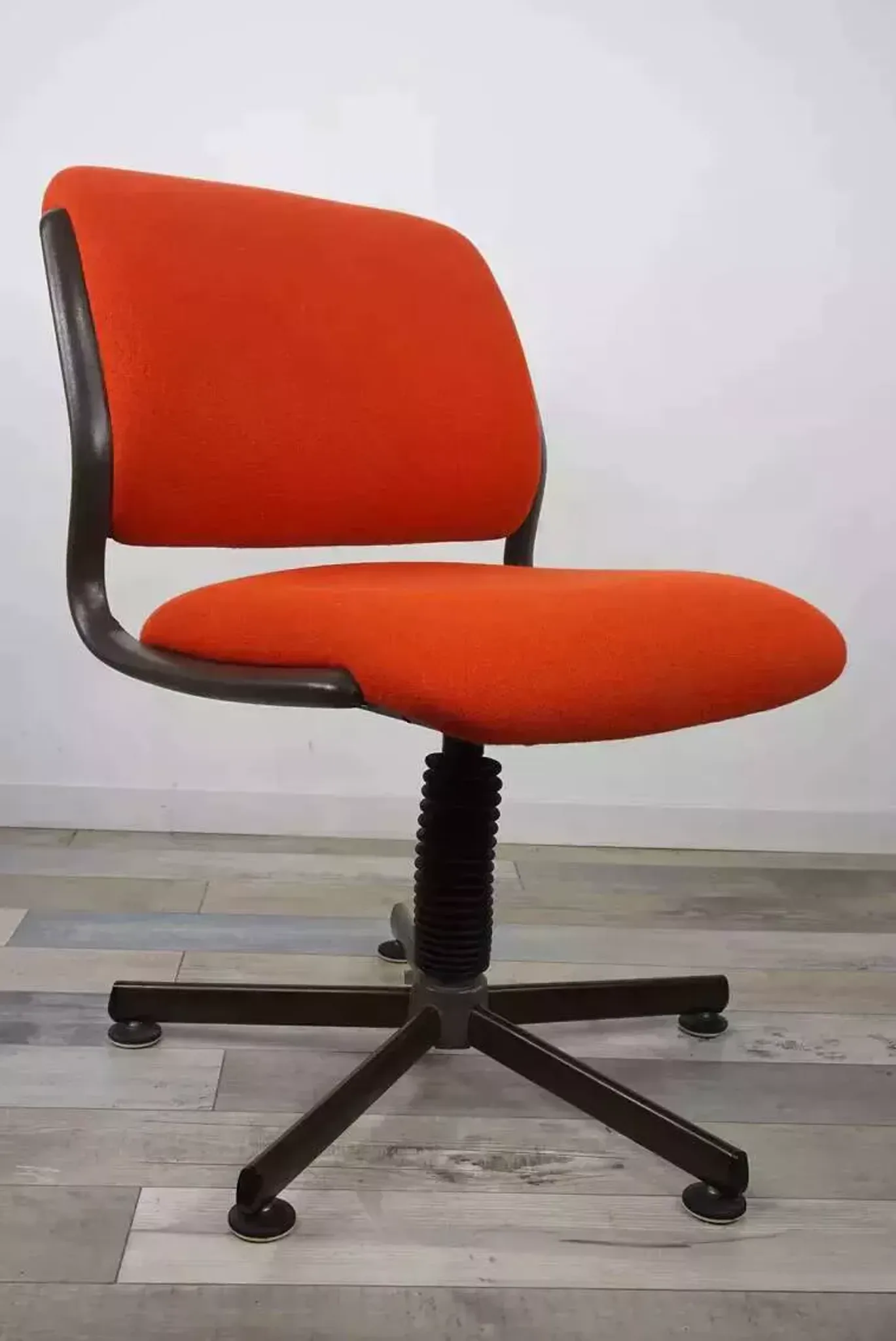 Fauteuil de bureau pivotant années 70/80 par Roneo