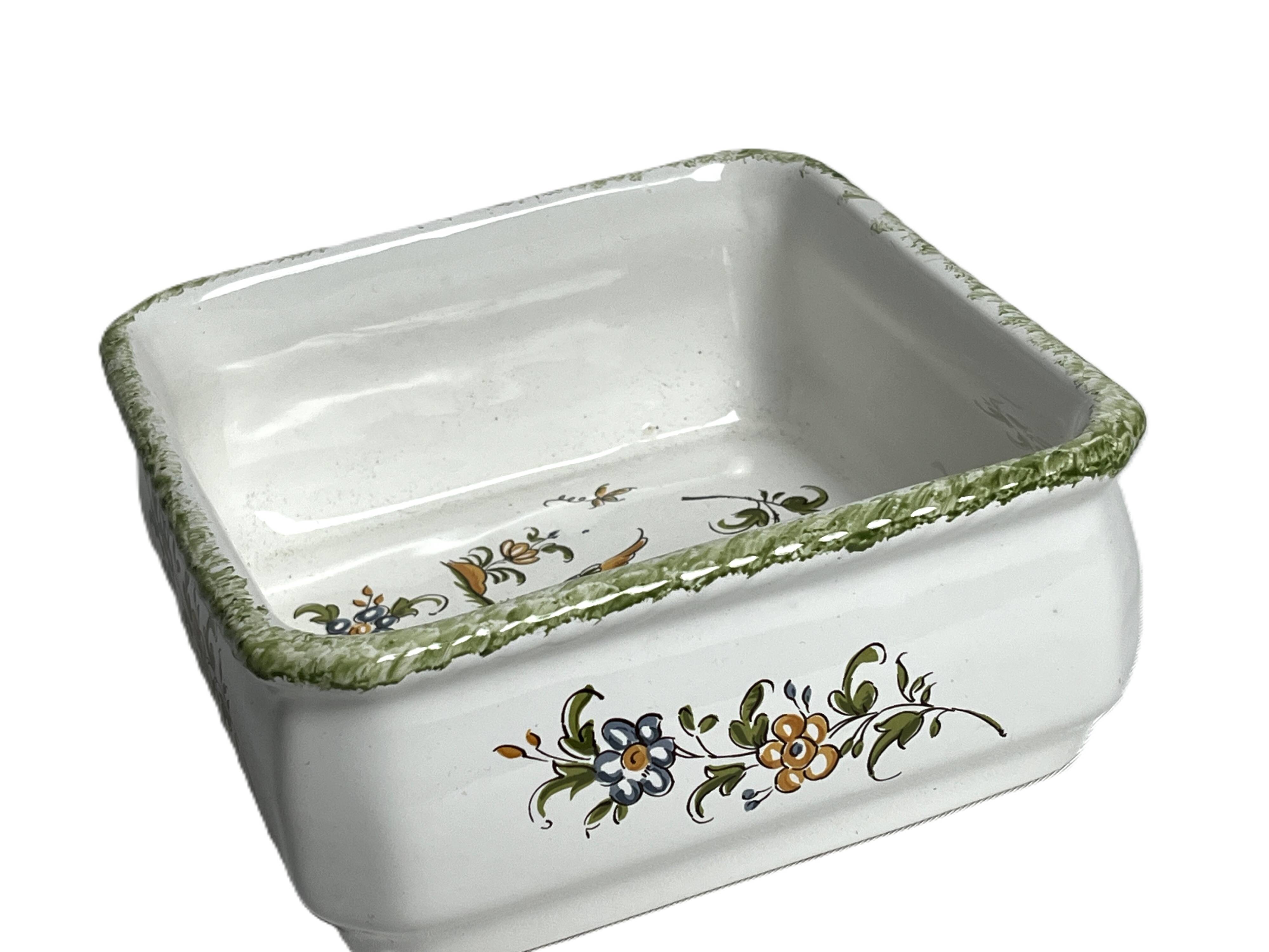 Moustiers, square shallow dish with bird decoration, 20th century.