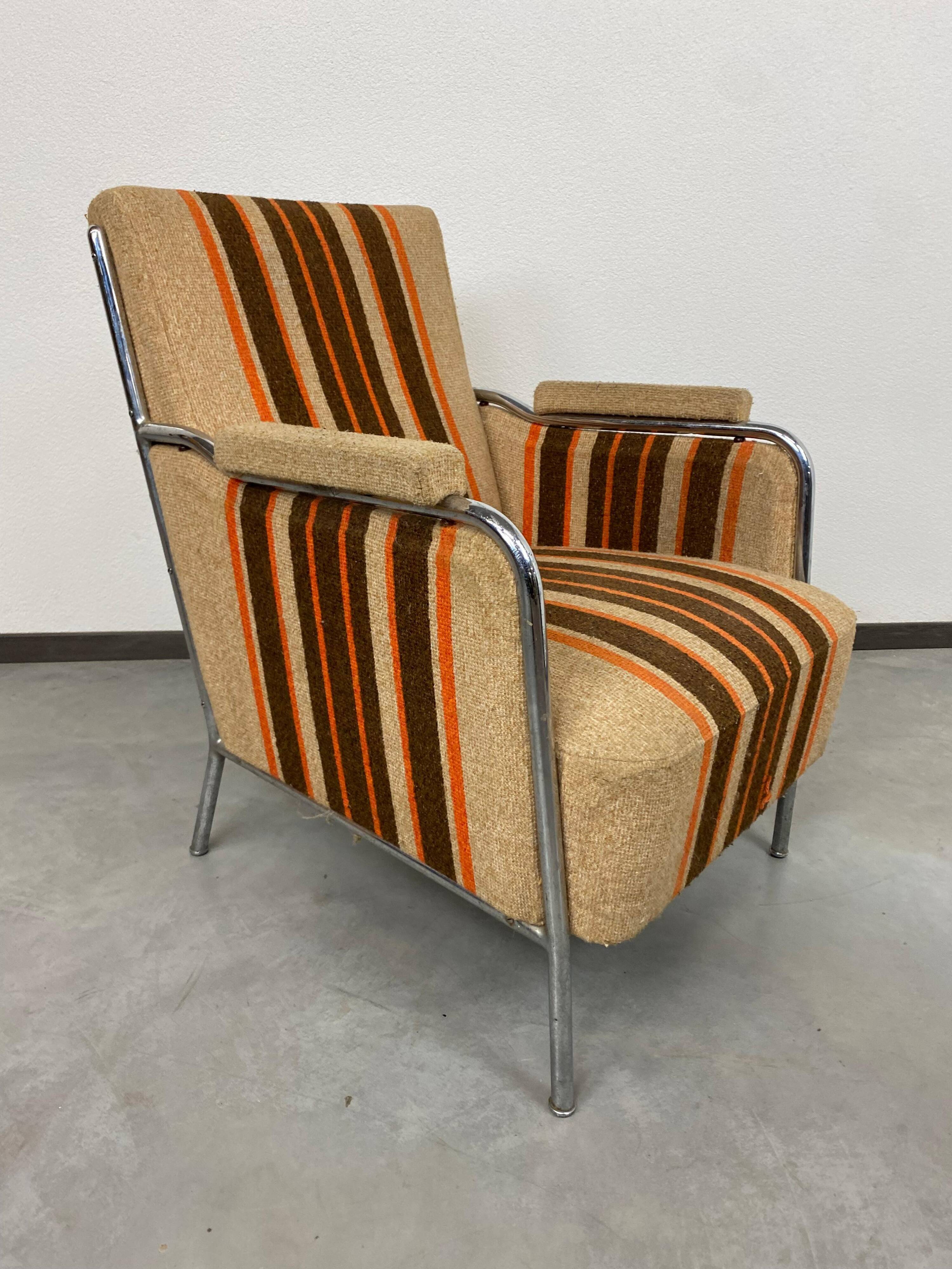 Fauteuils modernes du milieu du siècle par Joszef Peresztegi