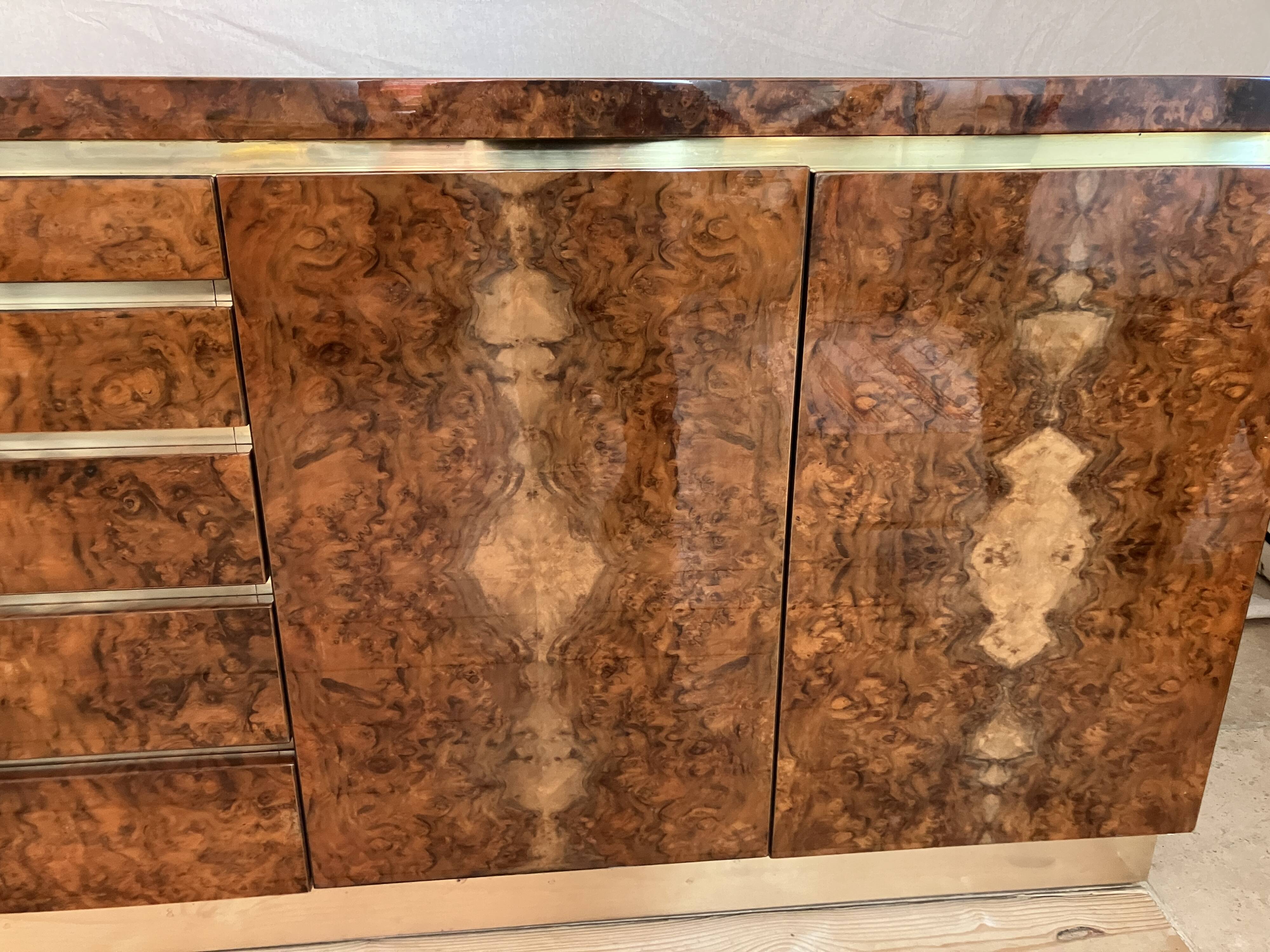 1970s sideboard in walnut burl