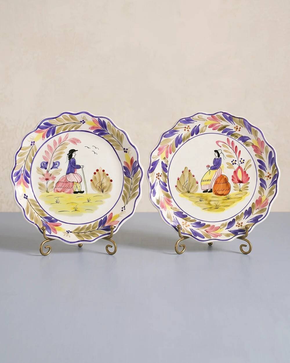 Set of two vintage majolica plates, Mister and Missus.