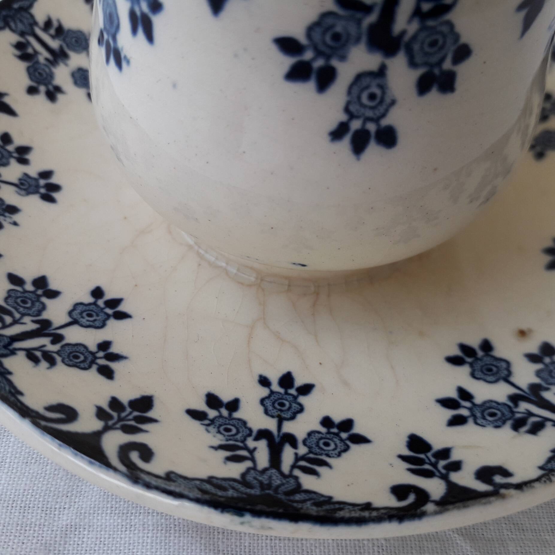 Gien ironstone mustard pot