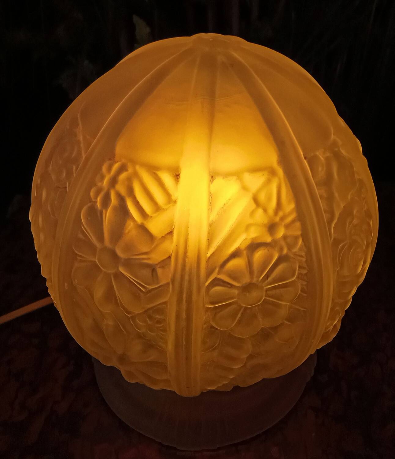 Globe suspension art deco table lamp