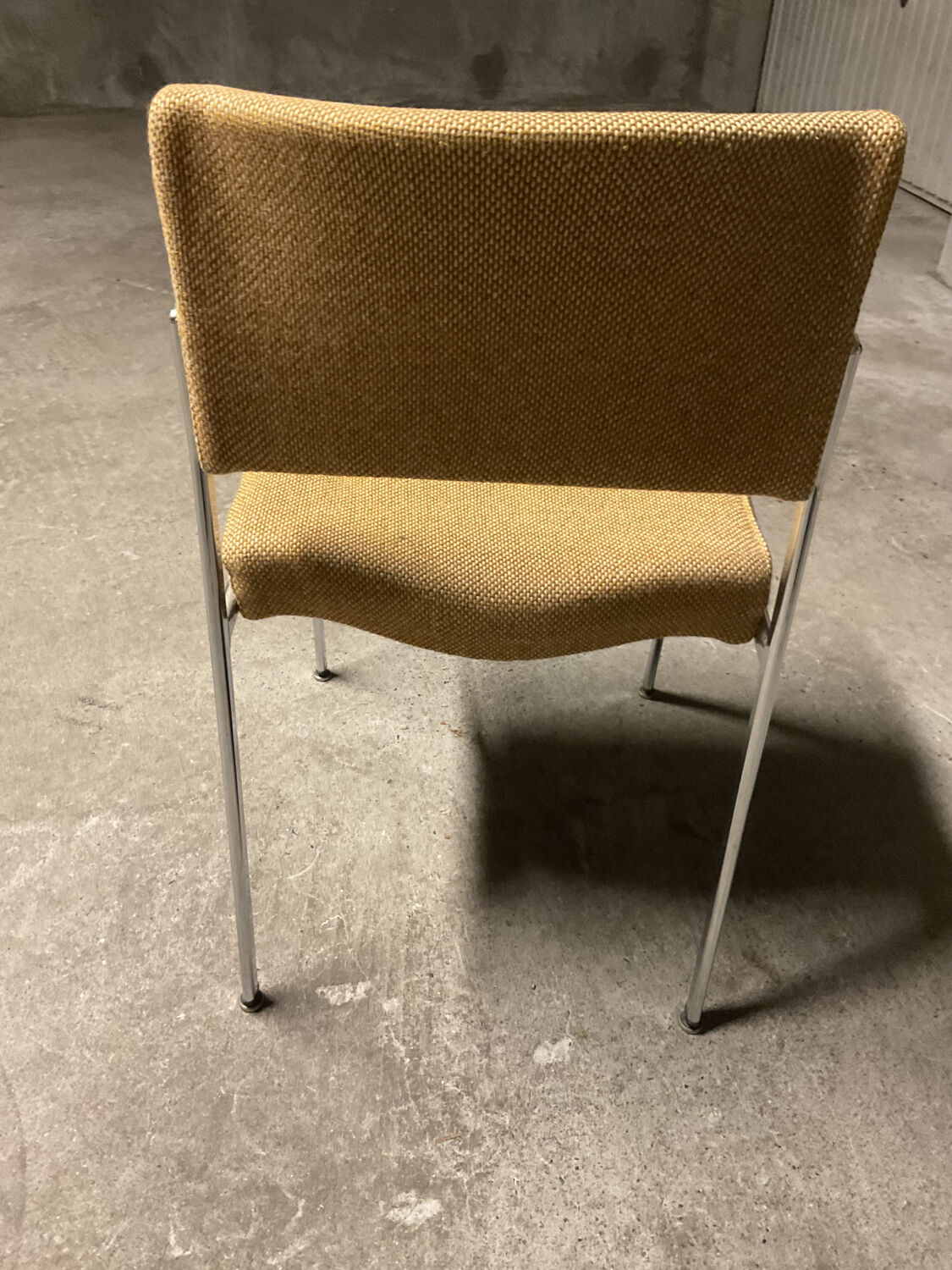 Chaise de bureau tissu années 70