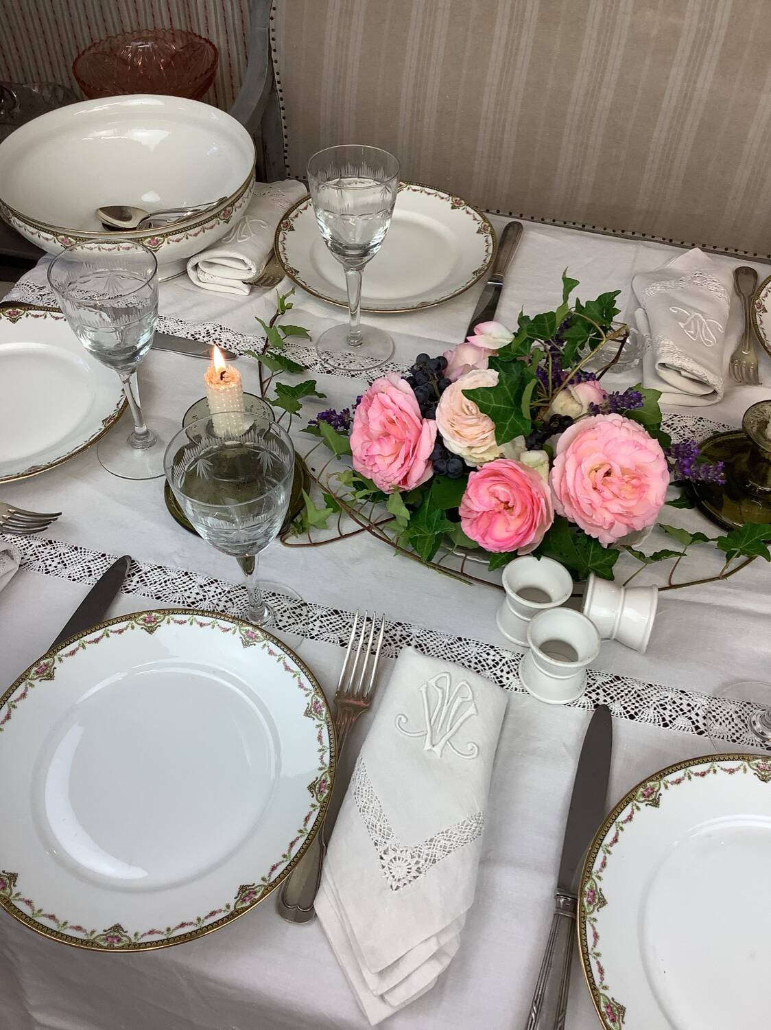 6 Limoges porcelain dinner plates