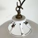 Lampe suspendue en émail blanc industriel, années 1960