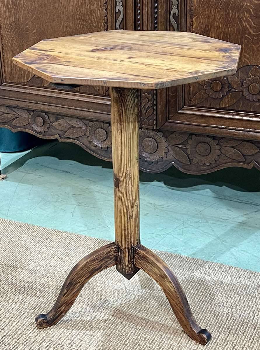 Fir pedestal table early 20th century