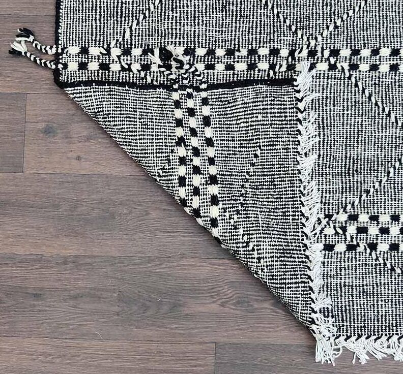 Berber carpet black zanafi 150x250 cm