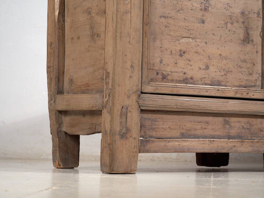 Buffet ancien en orme avec trois portes – Shanxi, vers 1920