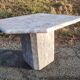 Sculptural coffee table in grey and pink marble – Vintage 1970s/1980s