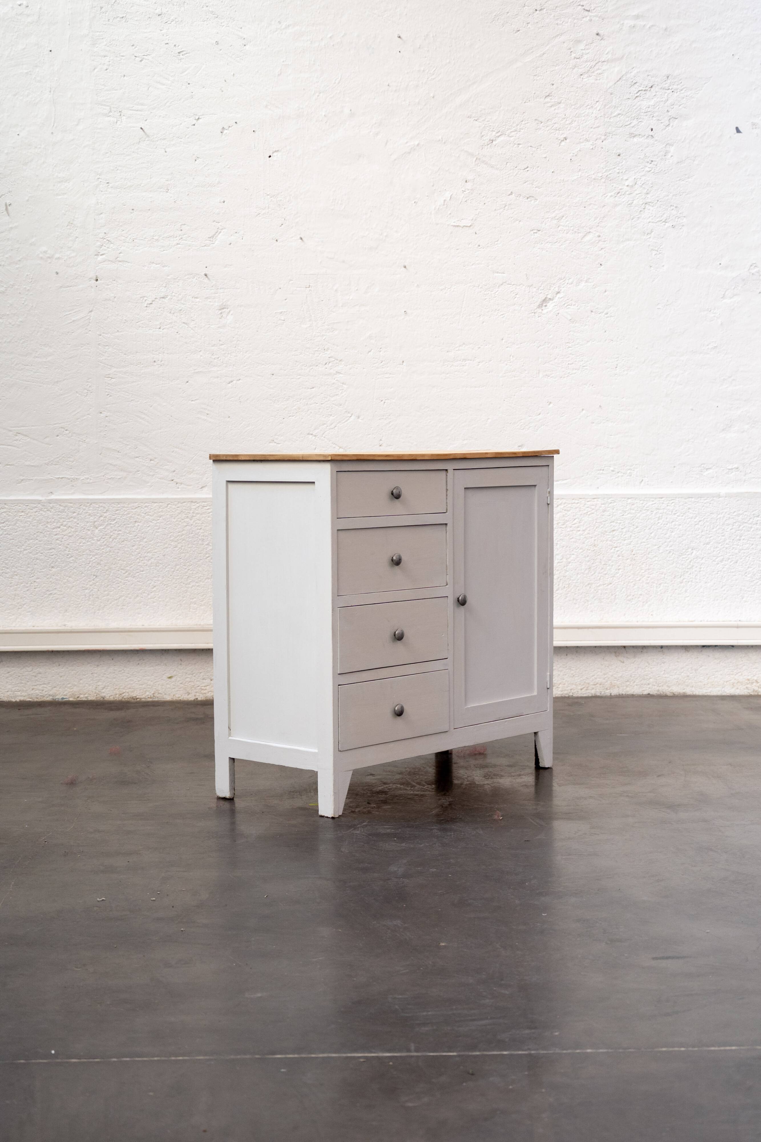 Country style storage unit
