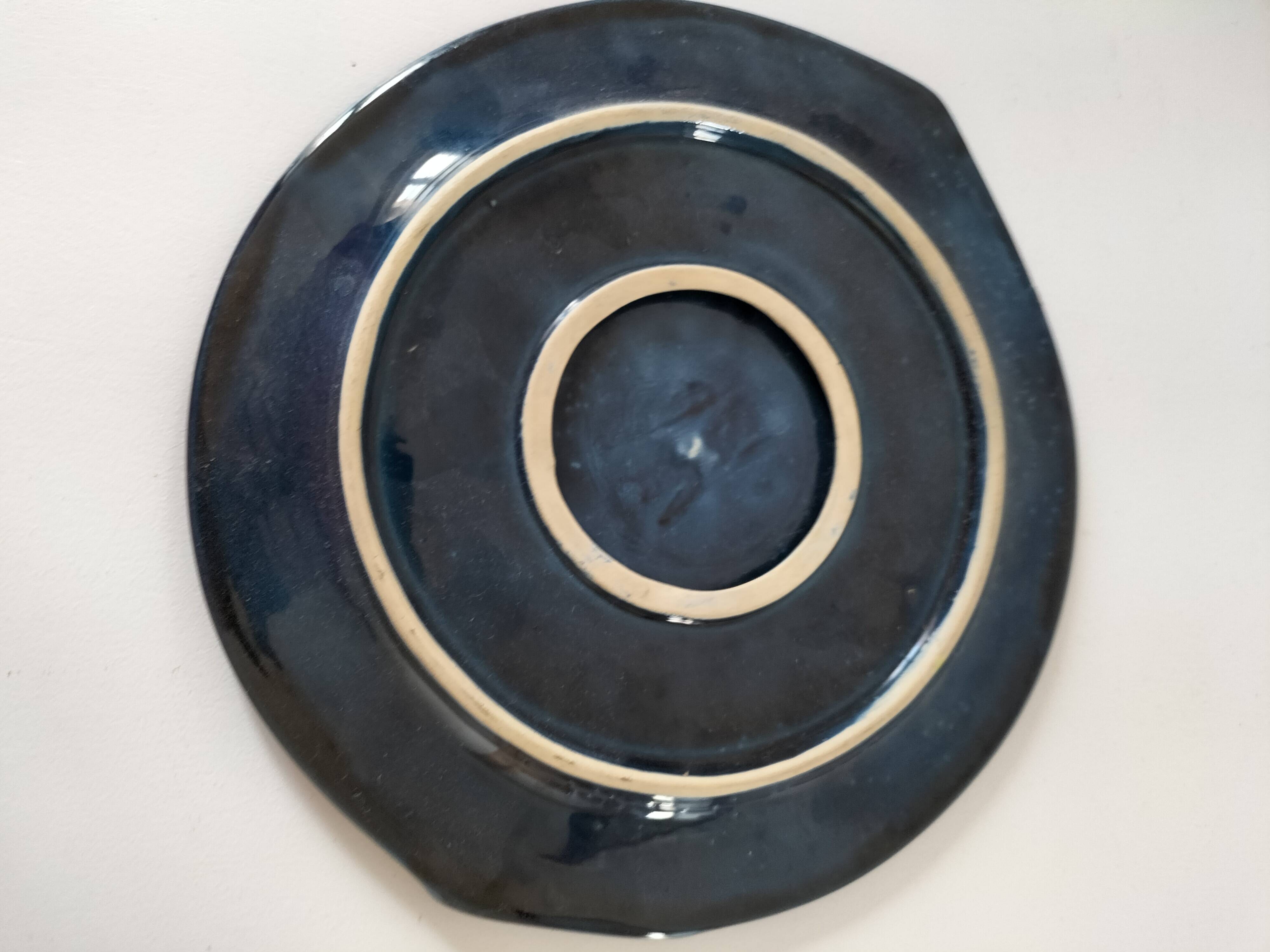 Decorative ceramic dish