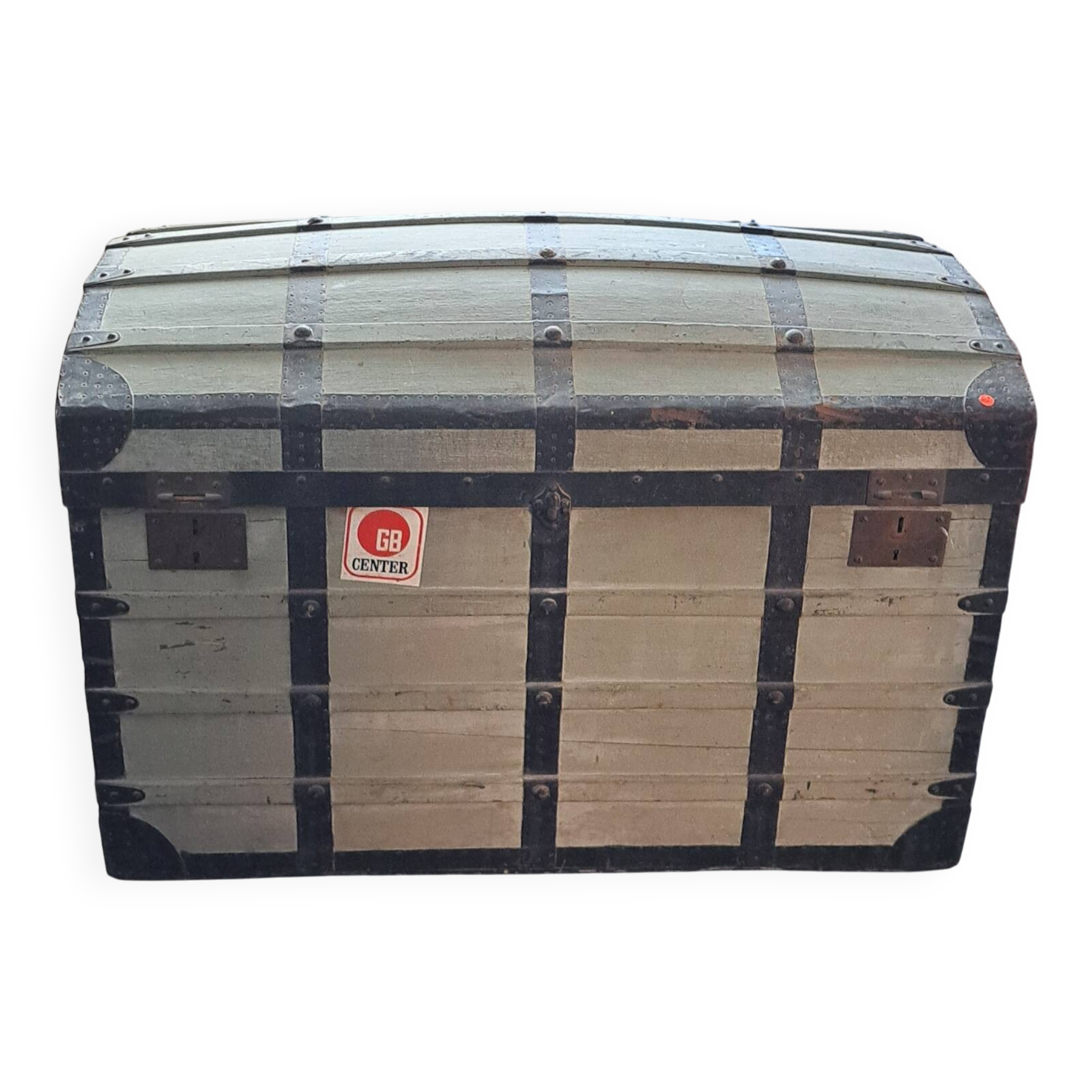 Trunk from your early 20th century