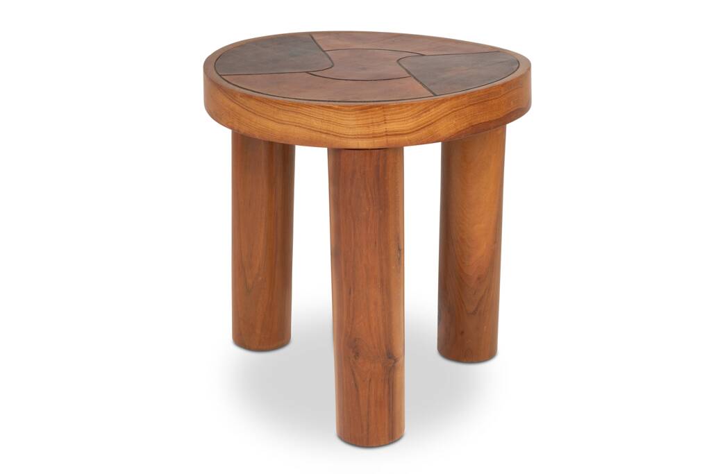 Stools and wall lights in cherry wood and leather. 1970s.