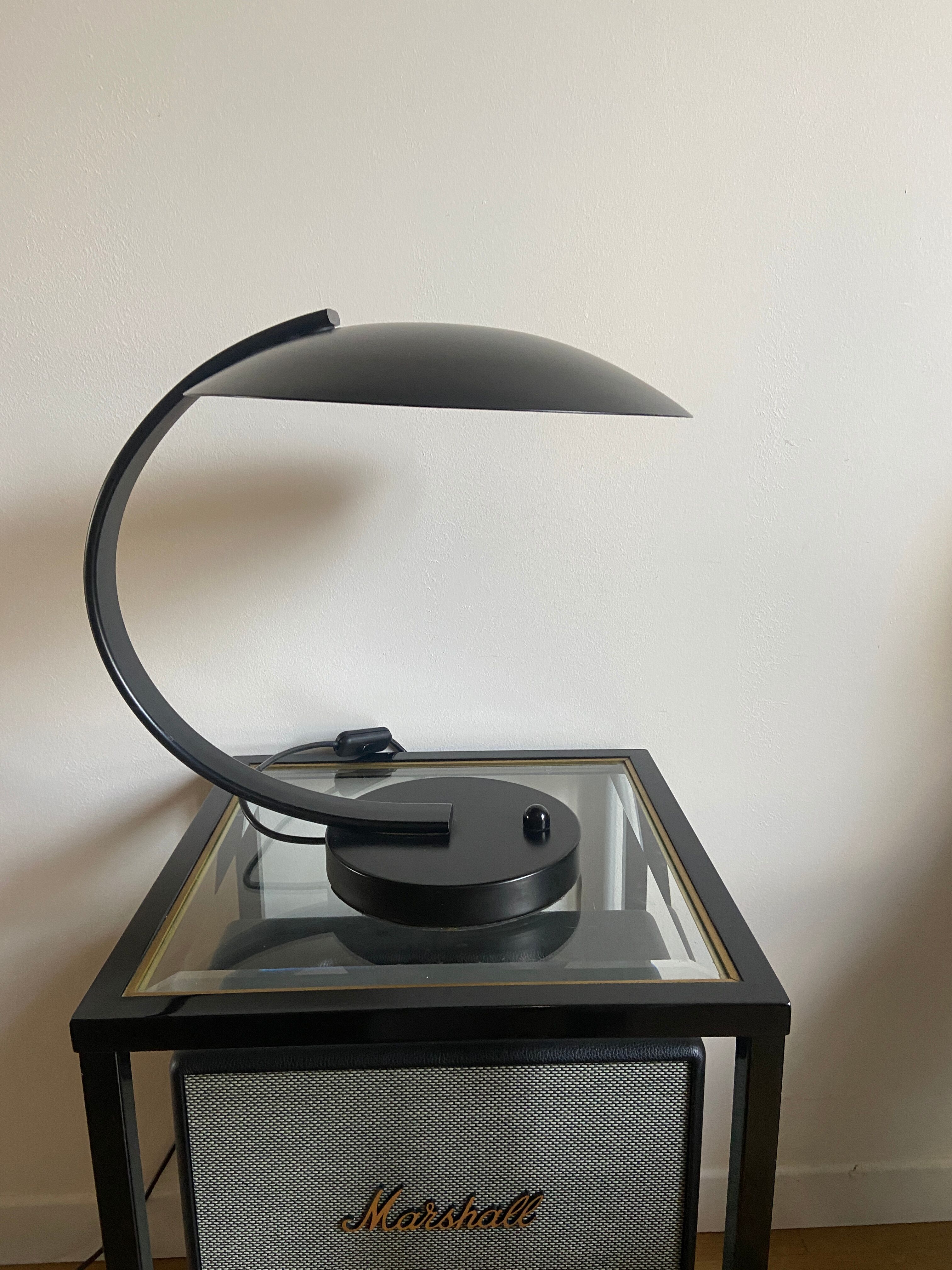 Lampe de bureau soucoupe noire par disderot pour soka made in france
