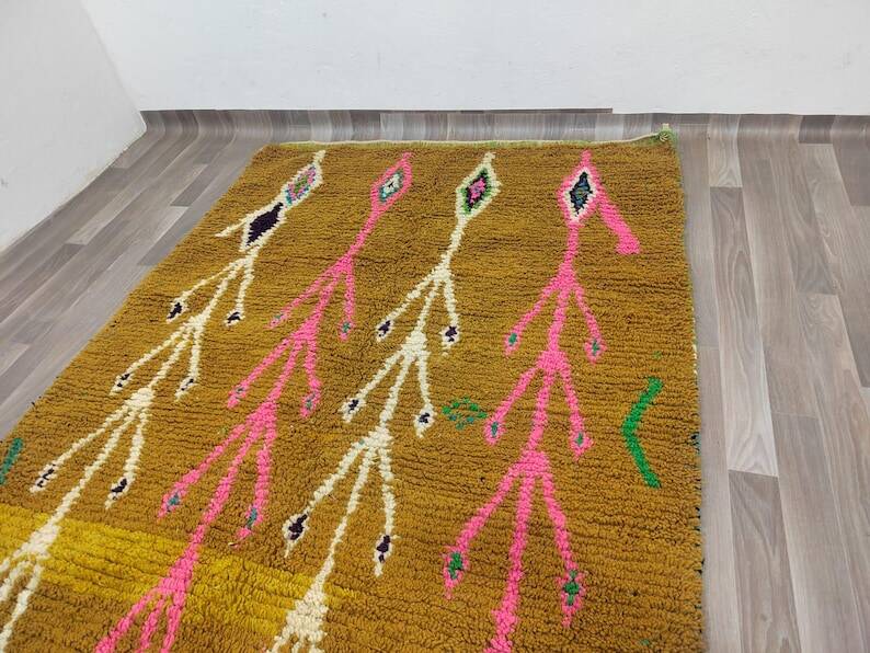 Traditional Moroccan rug 250cm x 150cm