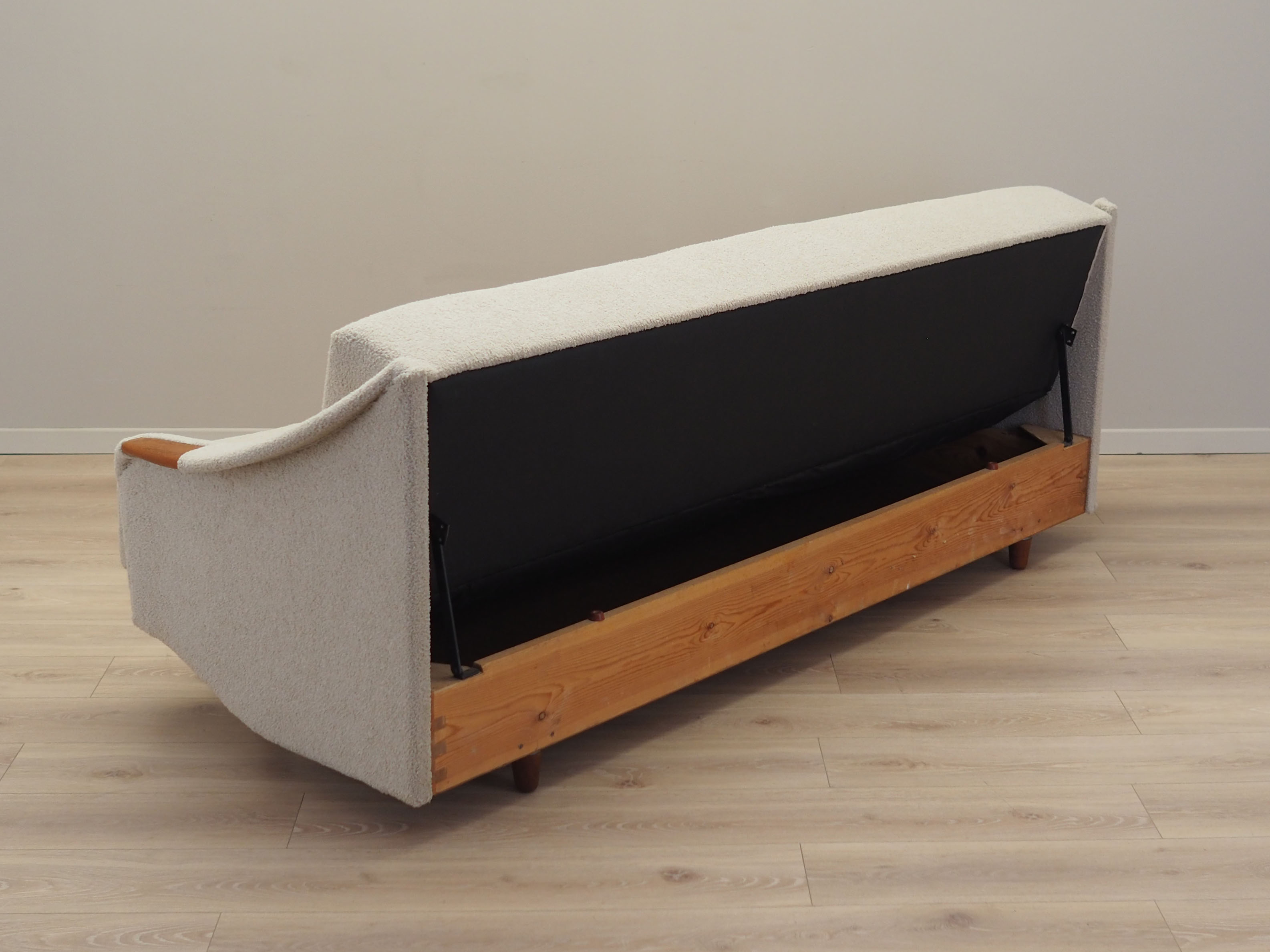 Beige sofa bed, Danish design, 1970s, manufacture: Denmark