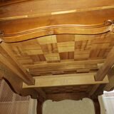 Louis XV style extendable table in solid cherry wood with marquetry.