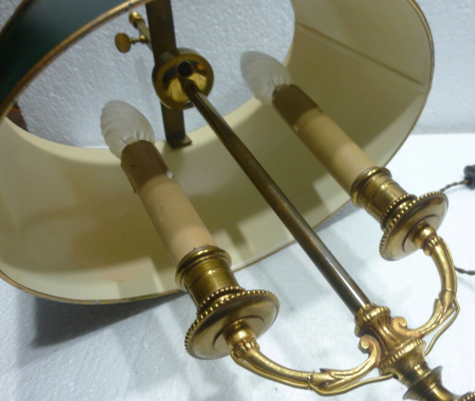 Bronze hot water bottle lamp with tin blind 2 lights