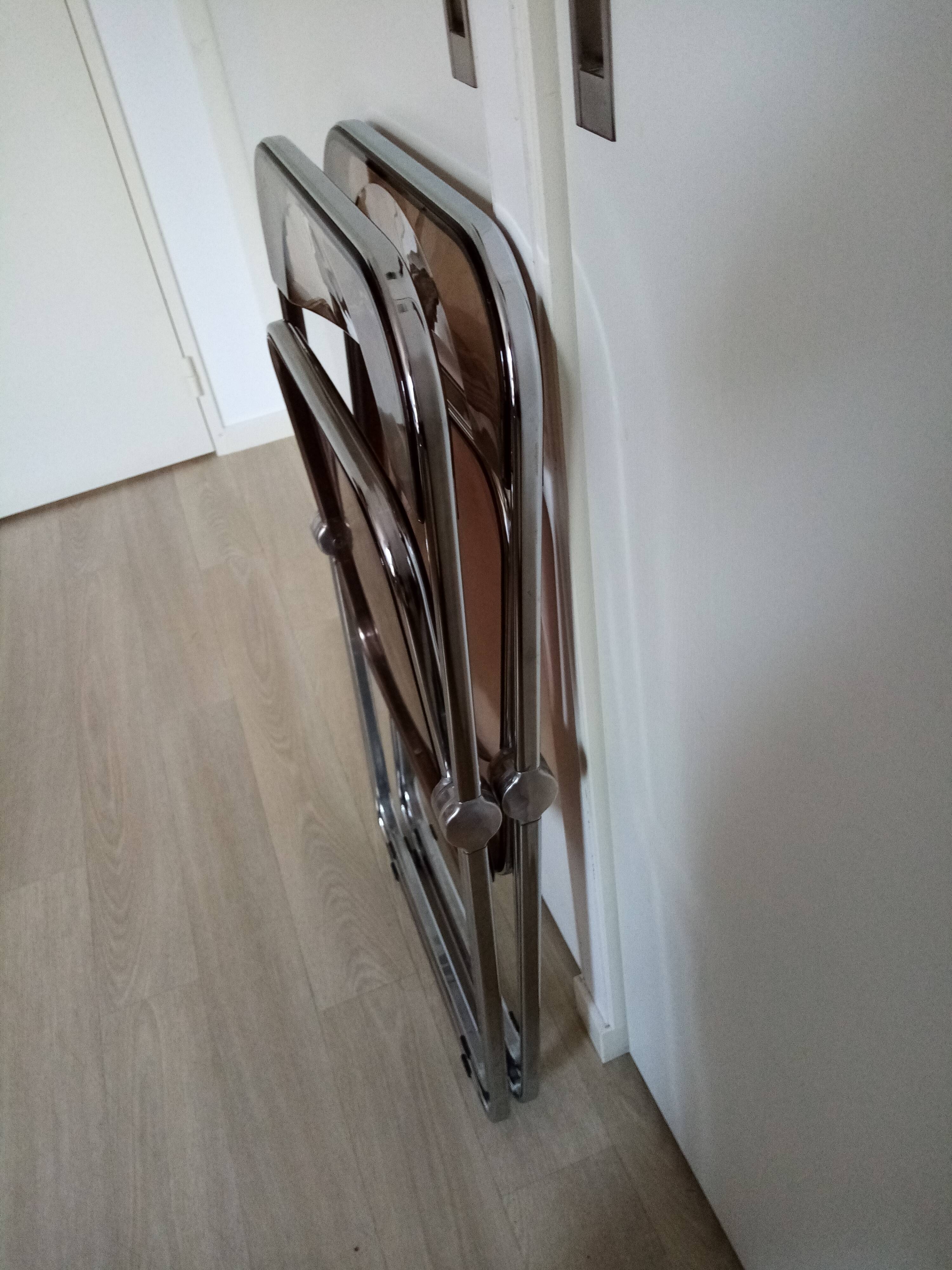 Chaises plia design Giancarlo Piretti pour Castelli