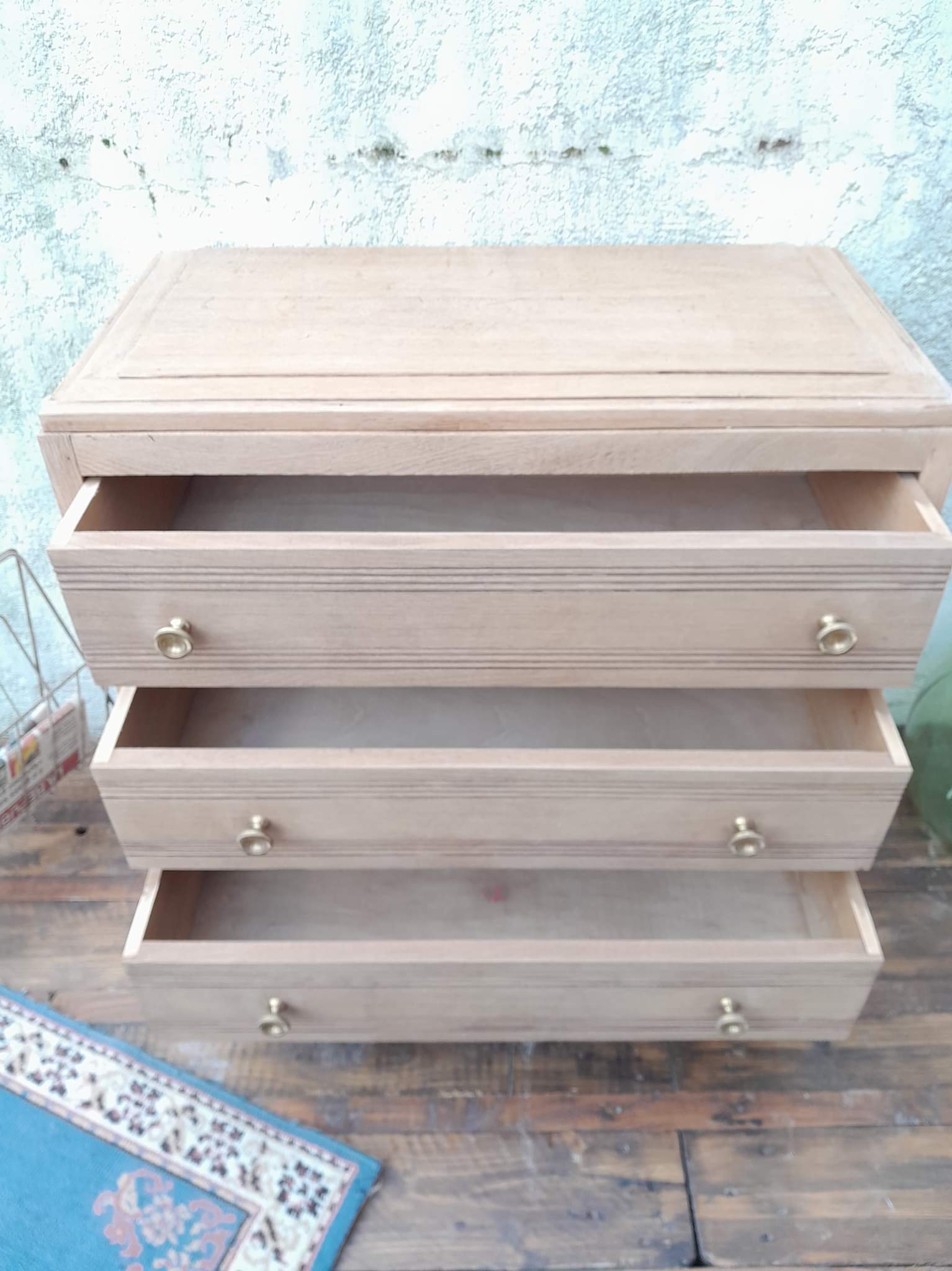 Art Deco chest of drawers