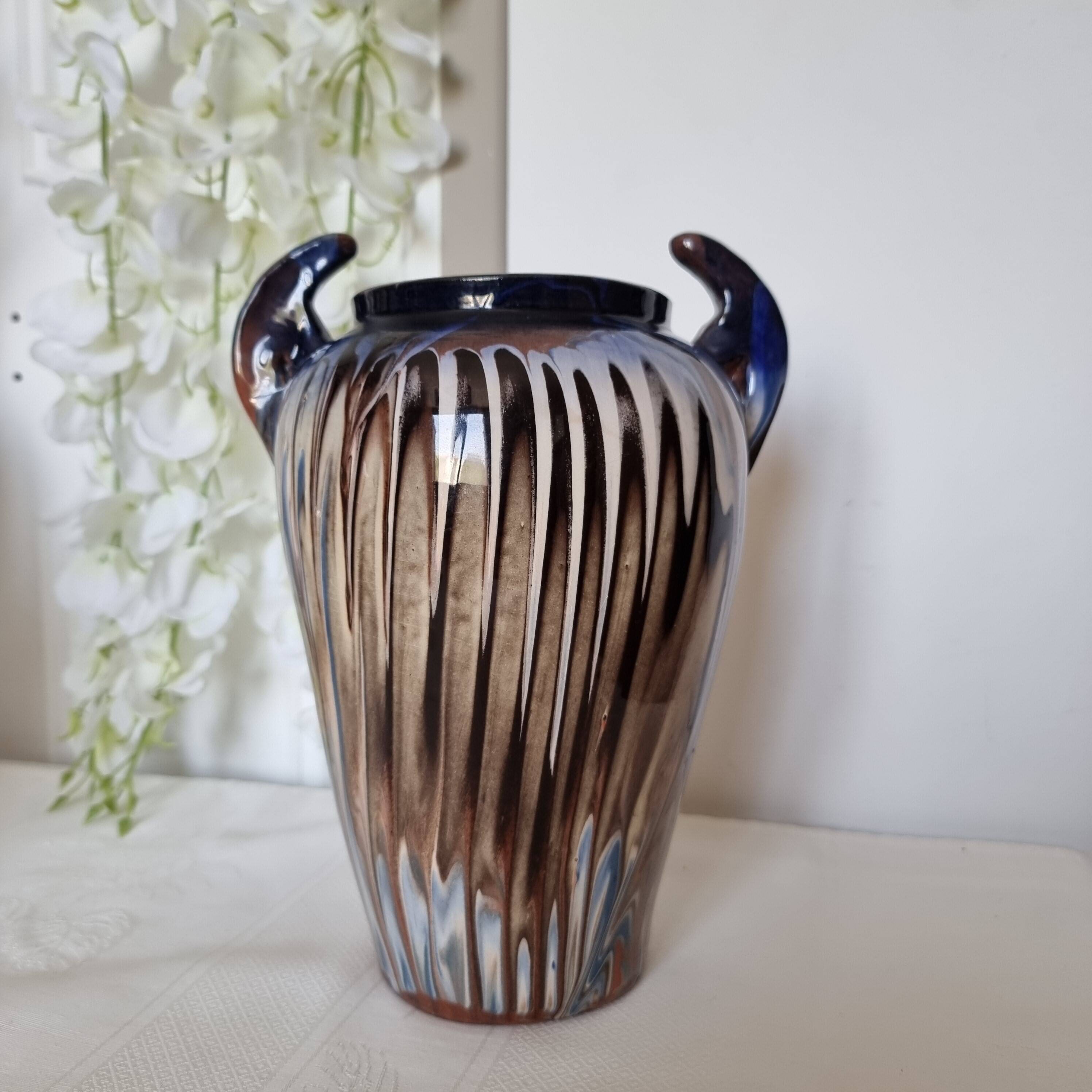 Pair of Art Deco vases in Savoy earthenware, 1940, multi-colored polychromy