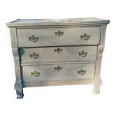 Small vintage bedroom chest of drawers with 3 drawers.