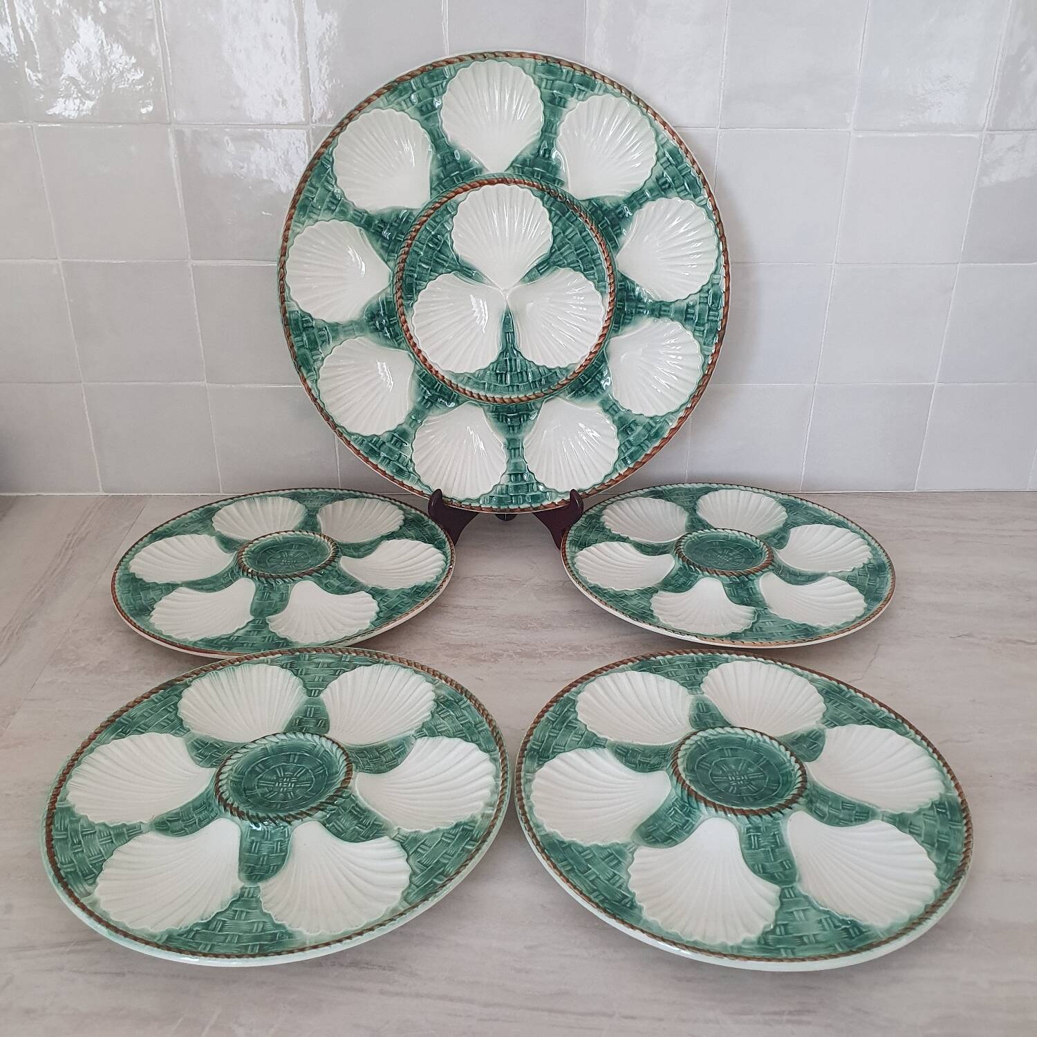 Longchamps oyster and shellfish plates