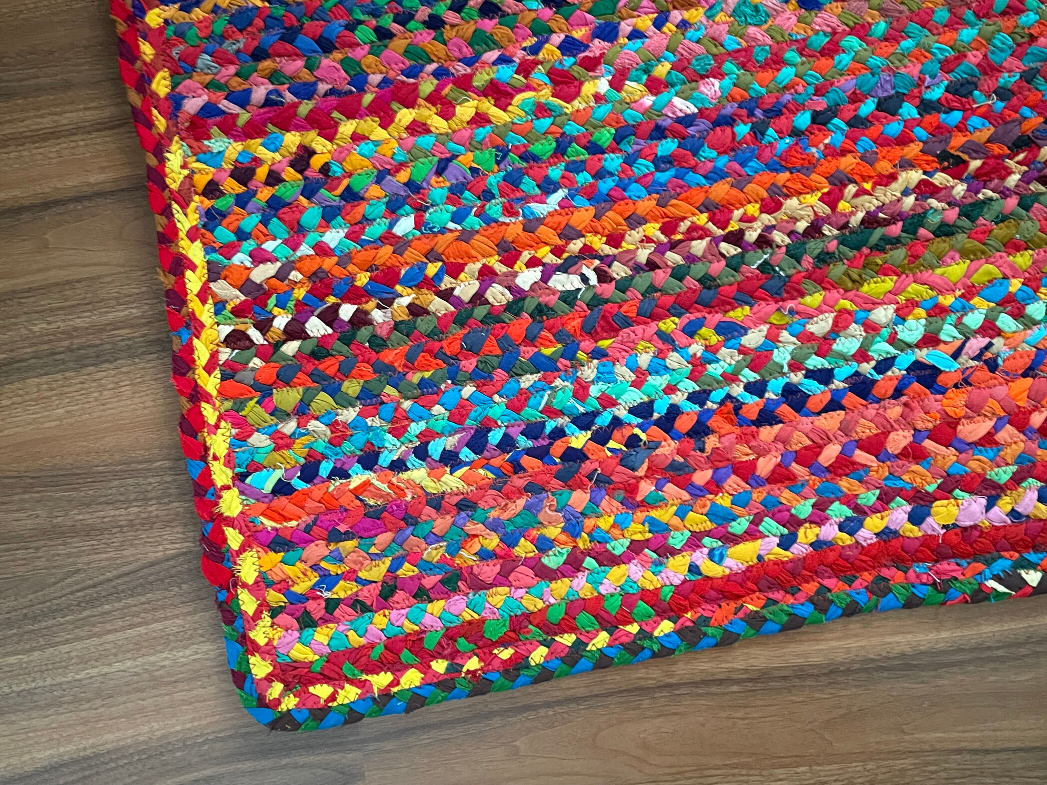 Cotton handwoven carpet