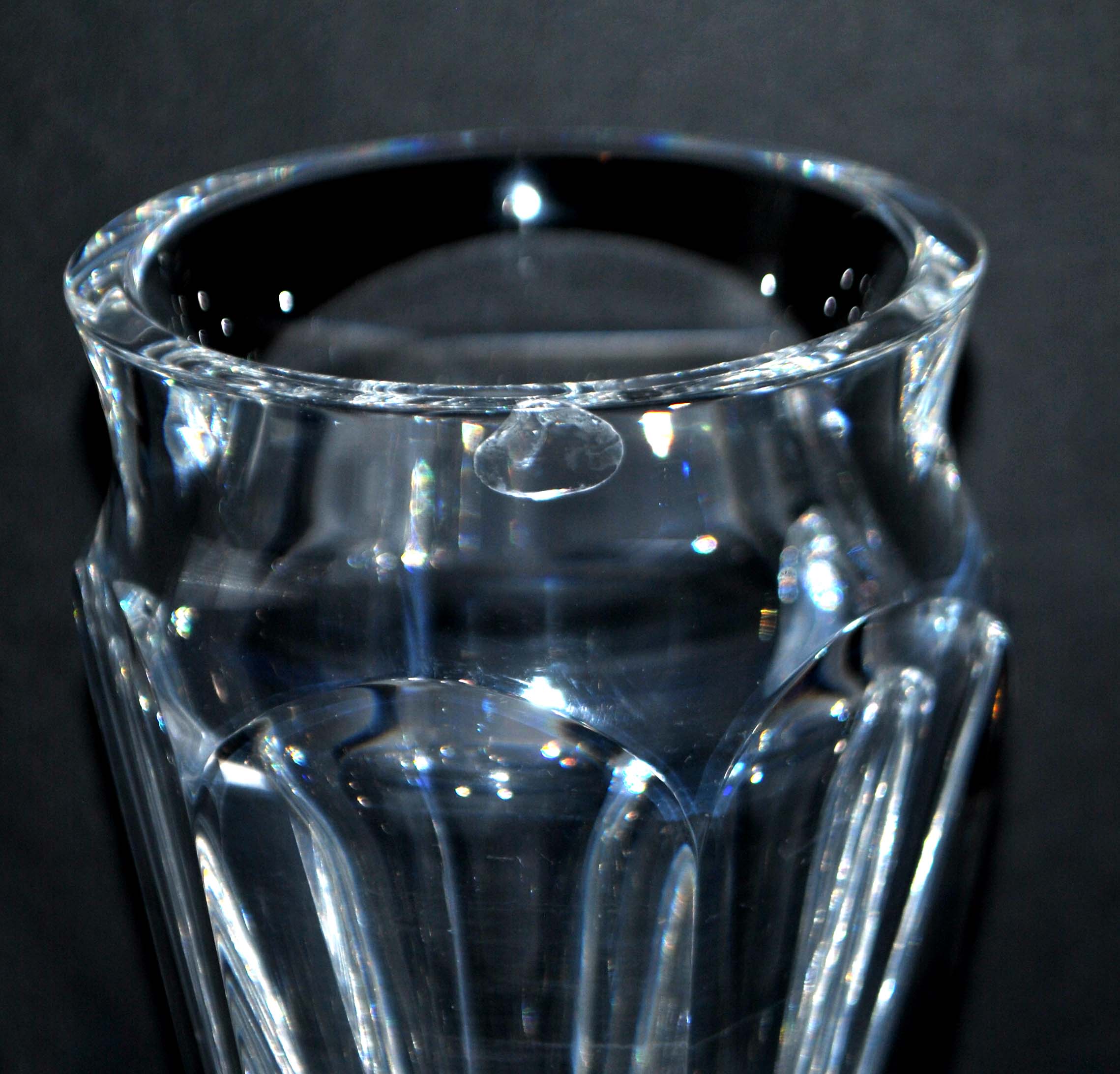 Vase baccarat nelly in crystal cut with flat ribs harcourt 12.5cm