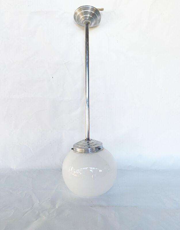 Suspension opaline