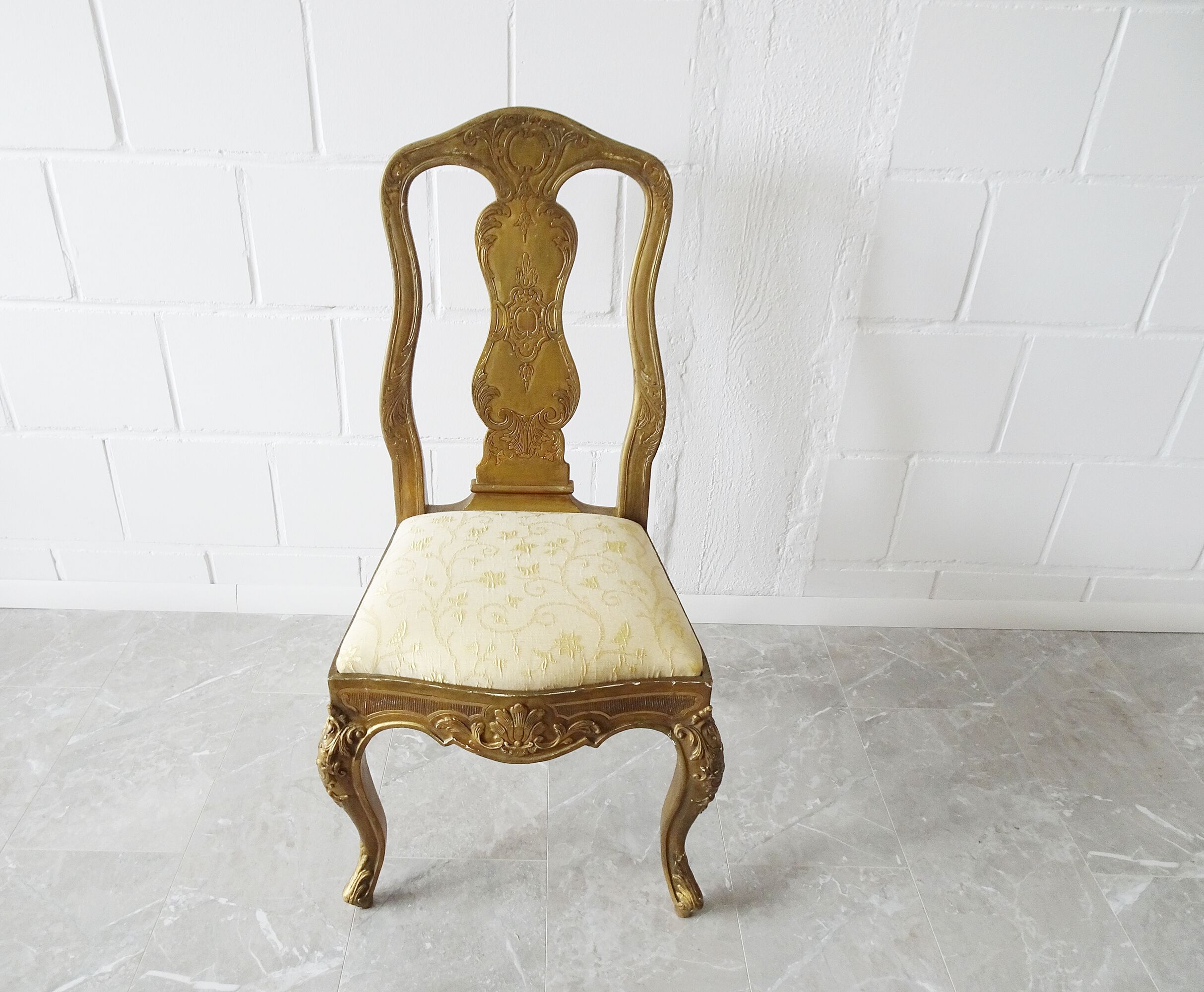 Golden baroque chair, gold-plated wooden chair louis xiv.