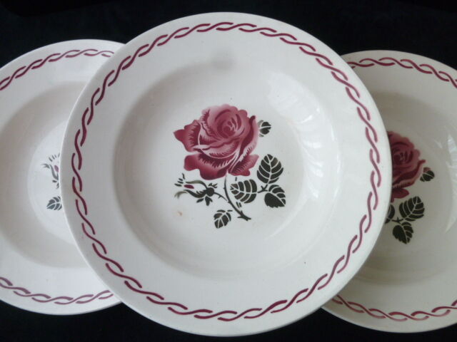 Set de 3 assiettes creuses Badonviller modèle Germaine