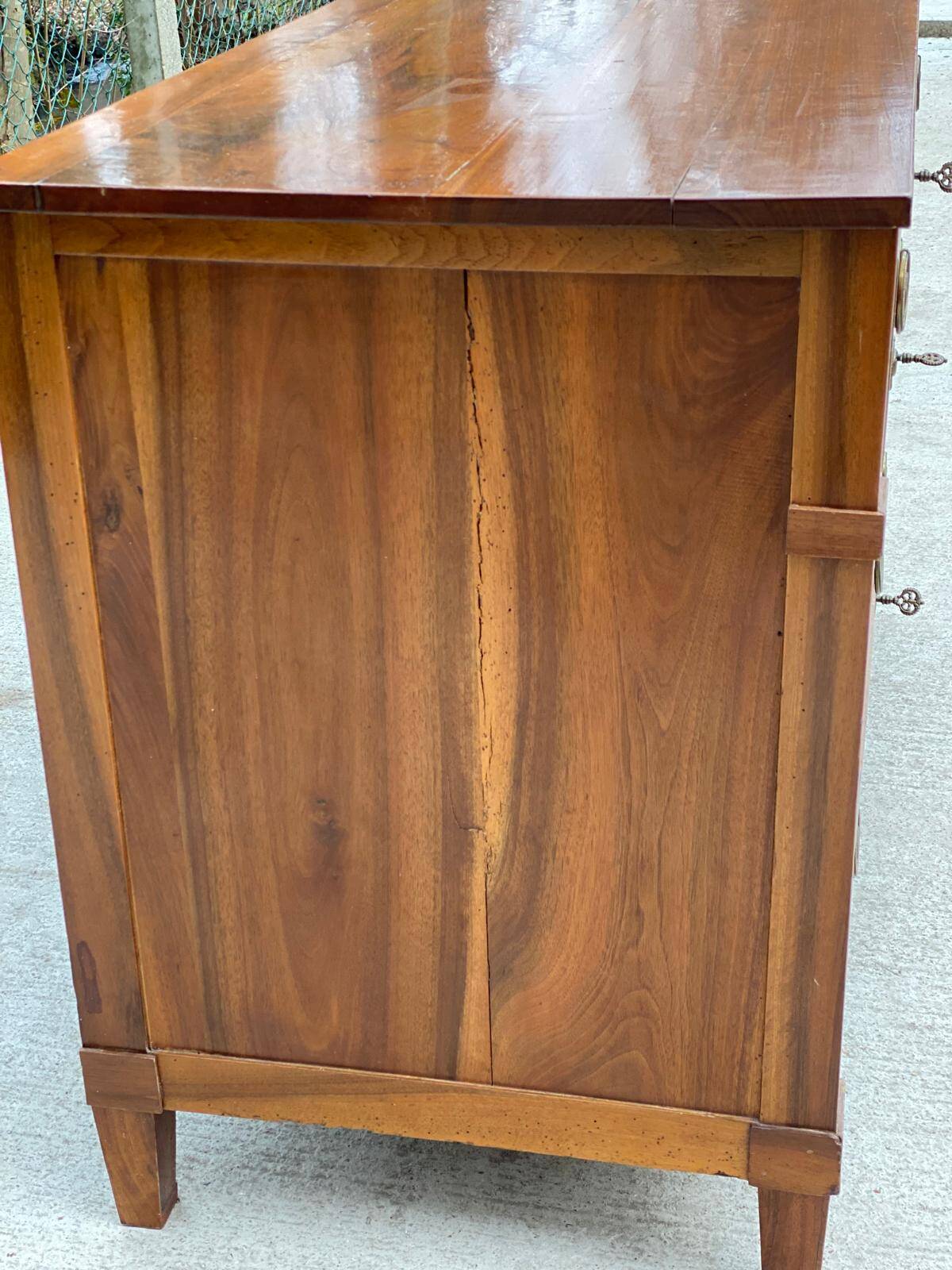 Commode noyer marqueterie brillant époque XVIII ème