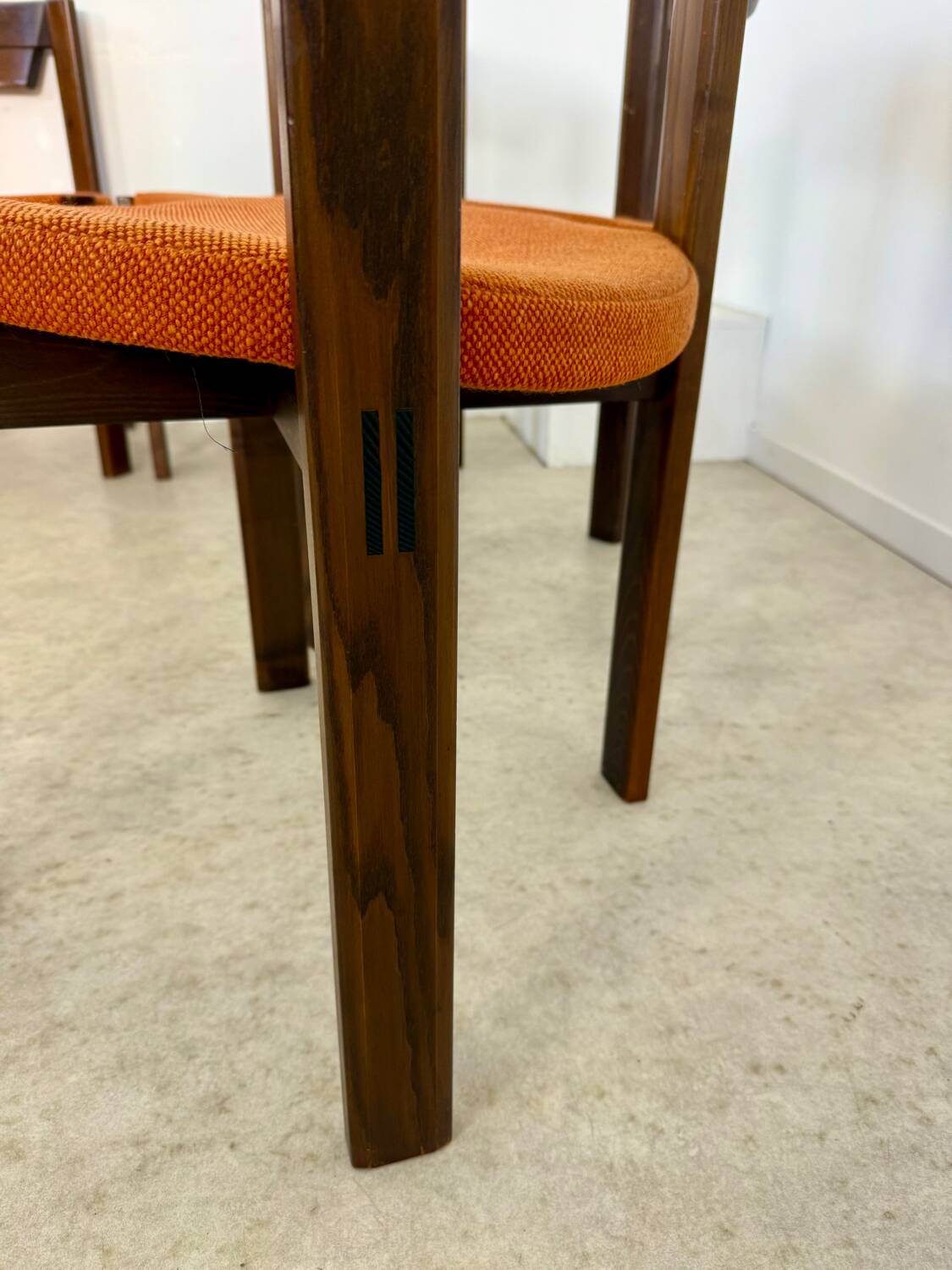 Set of 6 Girsberger Scandinavian style chairs from the 70s, vintage, solid wood, original fabric