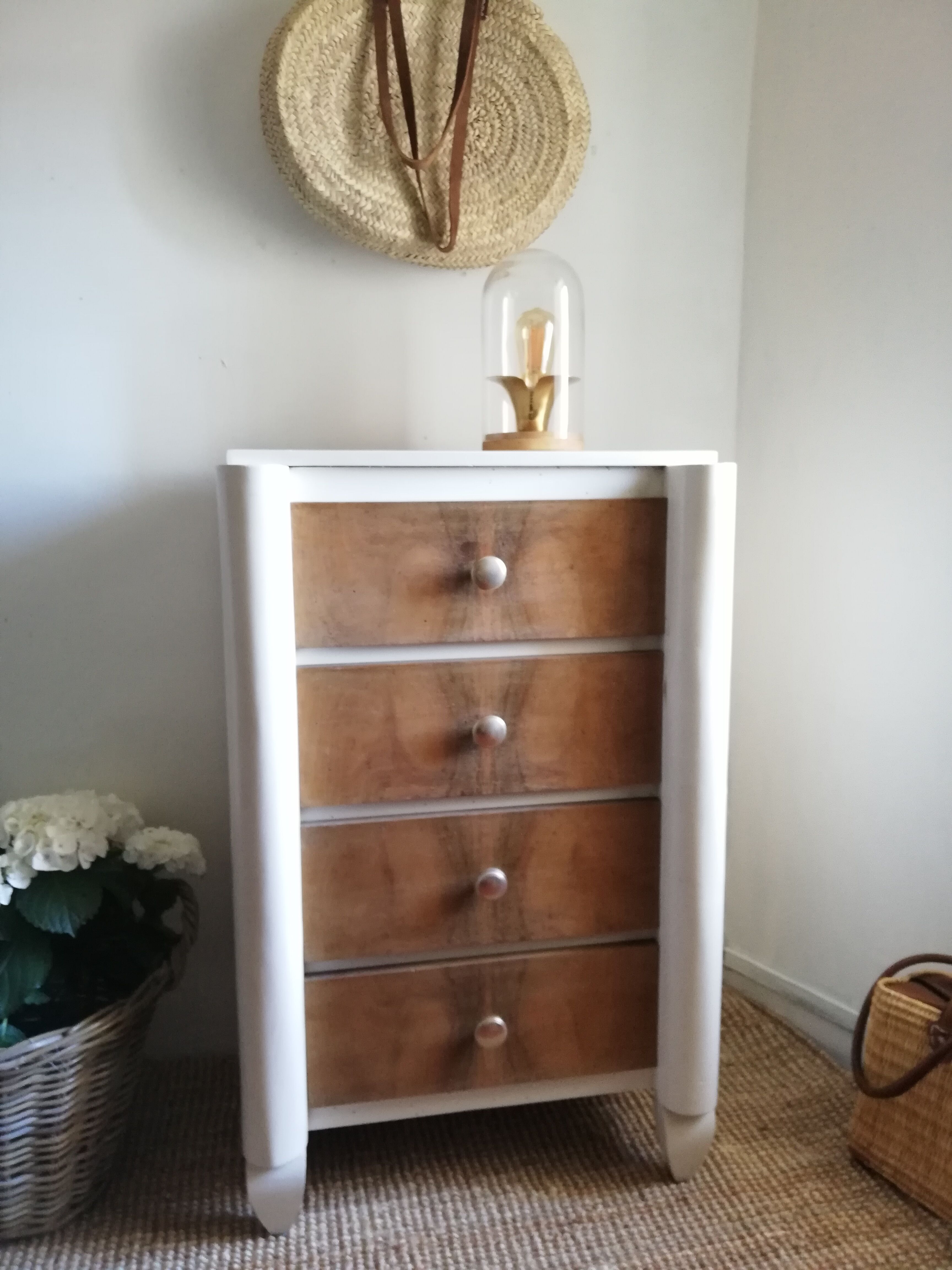 Art deco dresser