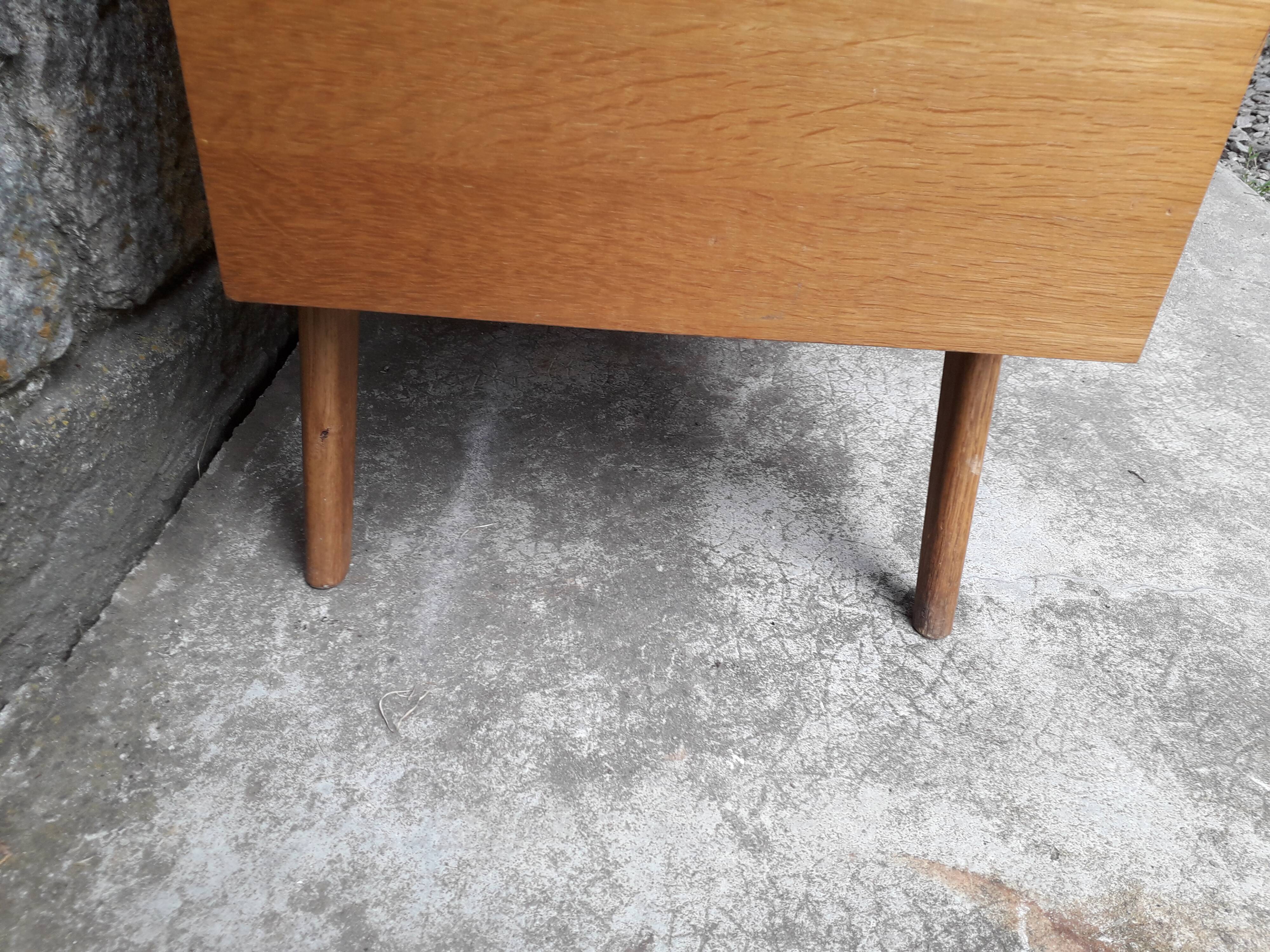 Vintage chest of drawers in rattan compass feet