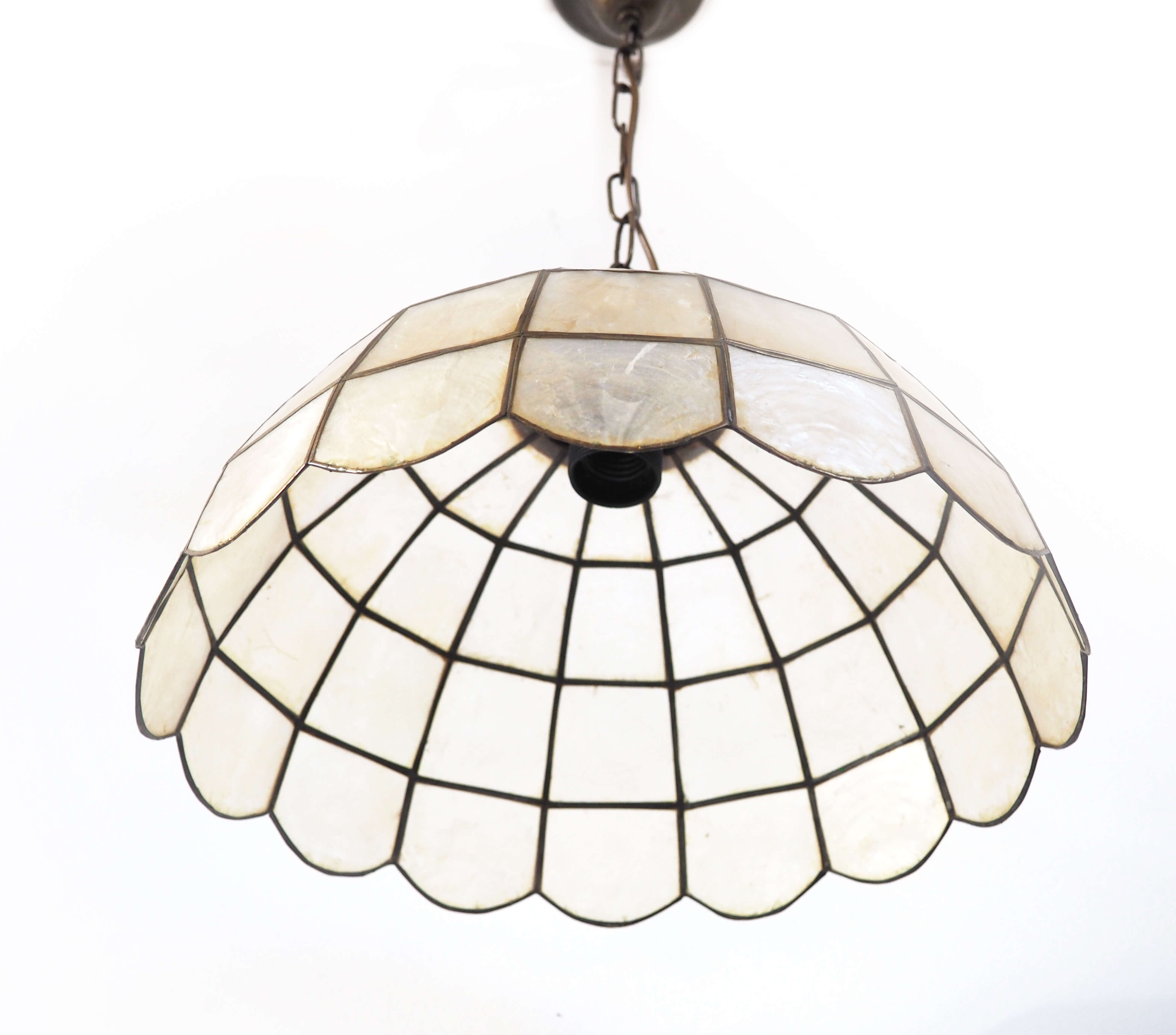 Suspension nacre chaine