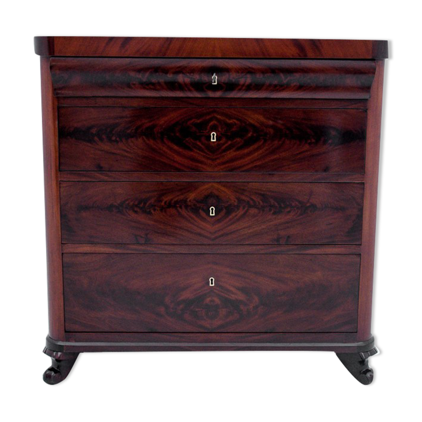 Mahogany chest of drawers, Northern Europe, circa 1860.